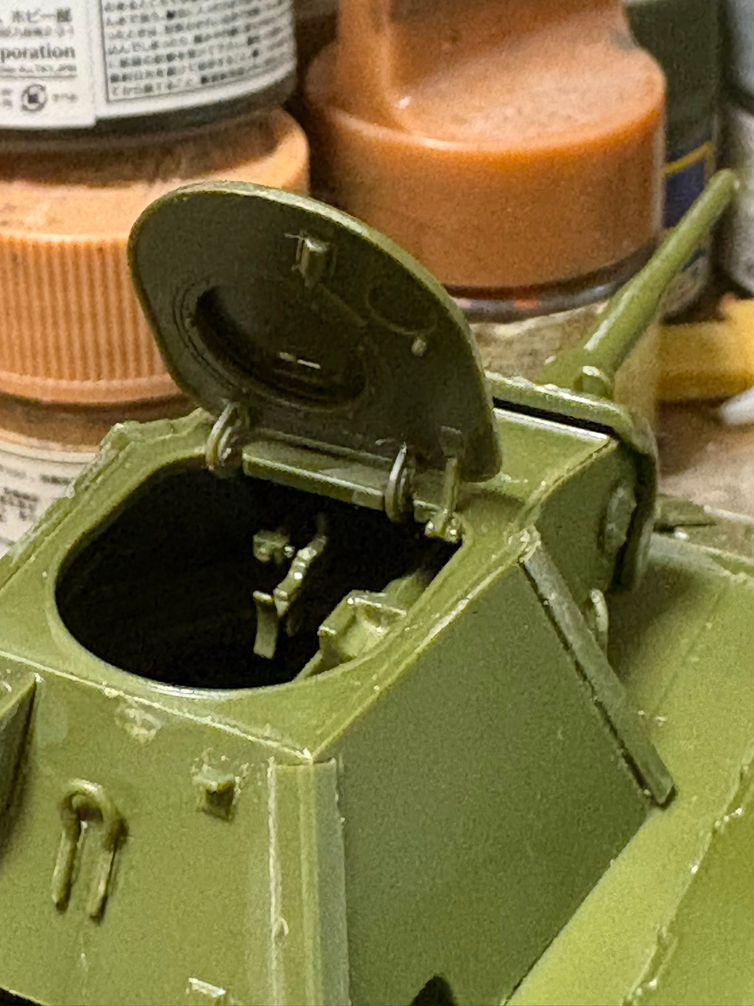 次のプロジェクト。T-70M軽戦車(ズべズダ1/35)。シンプルながら