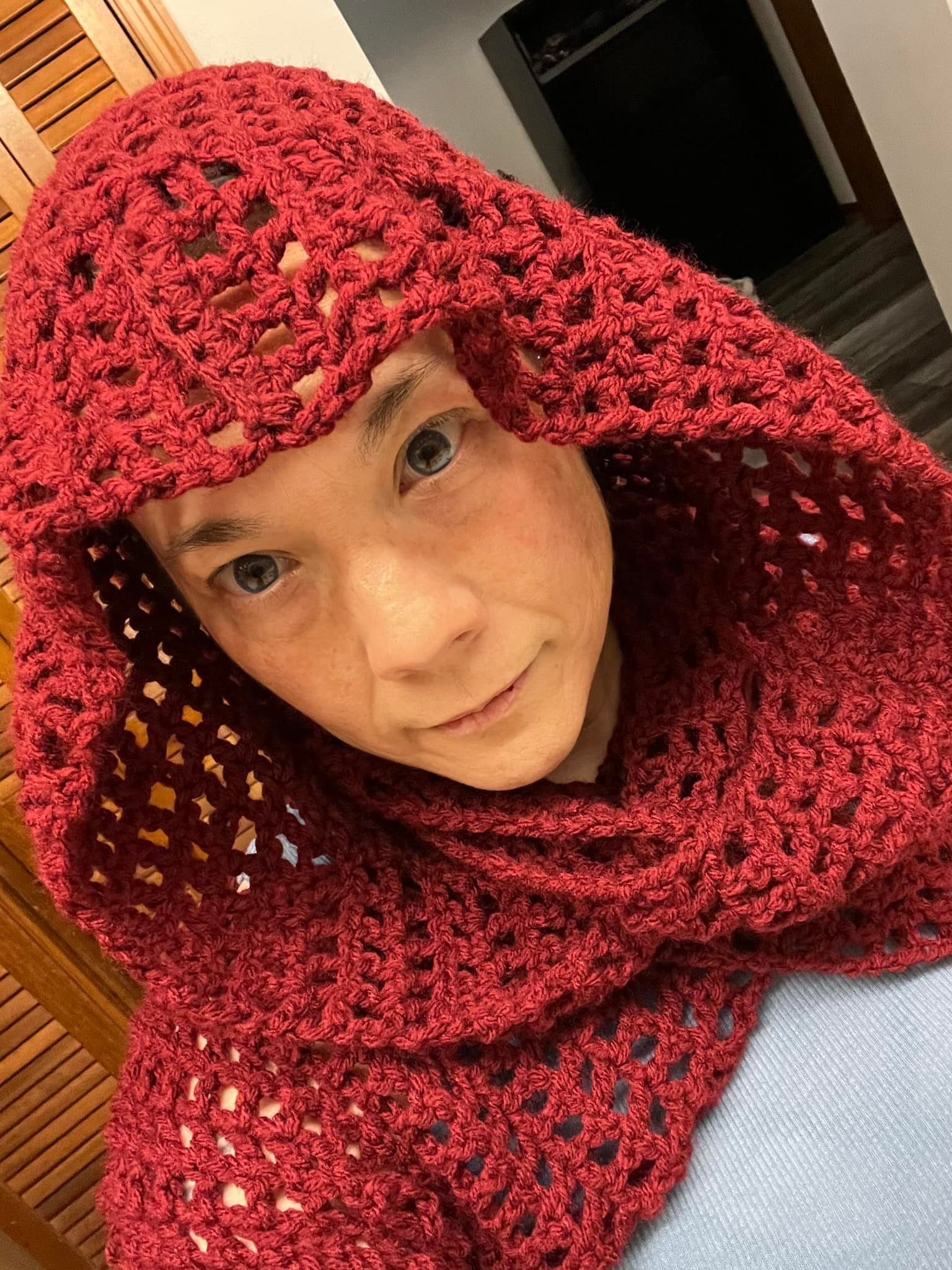 Cute crossover hooded crop top DIY pattern