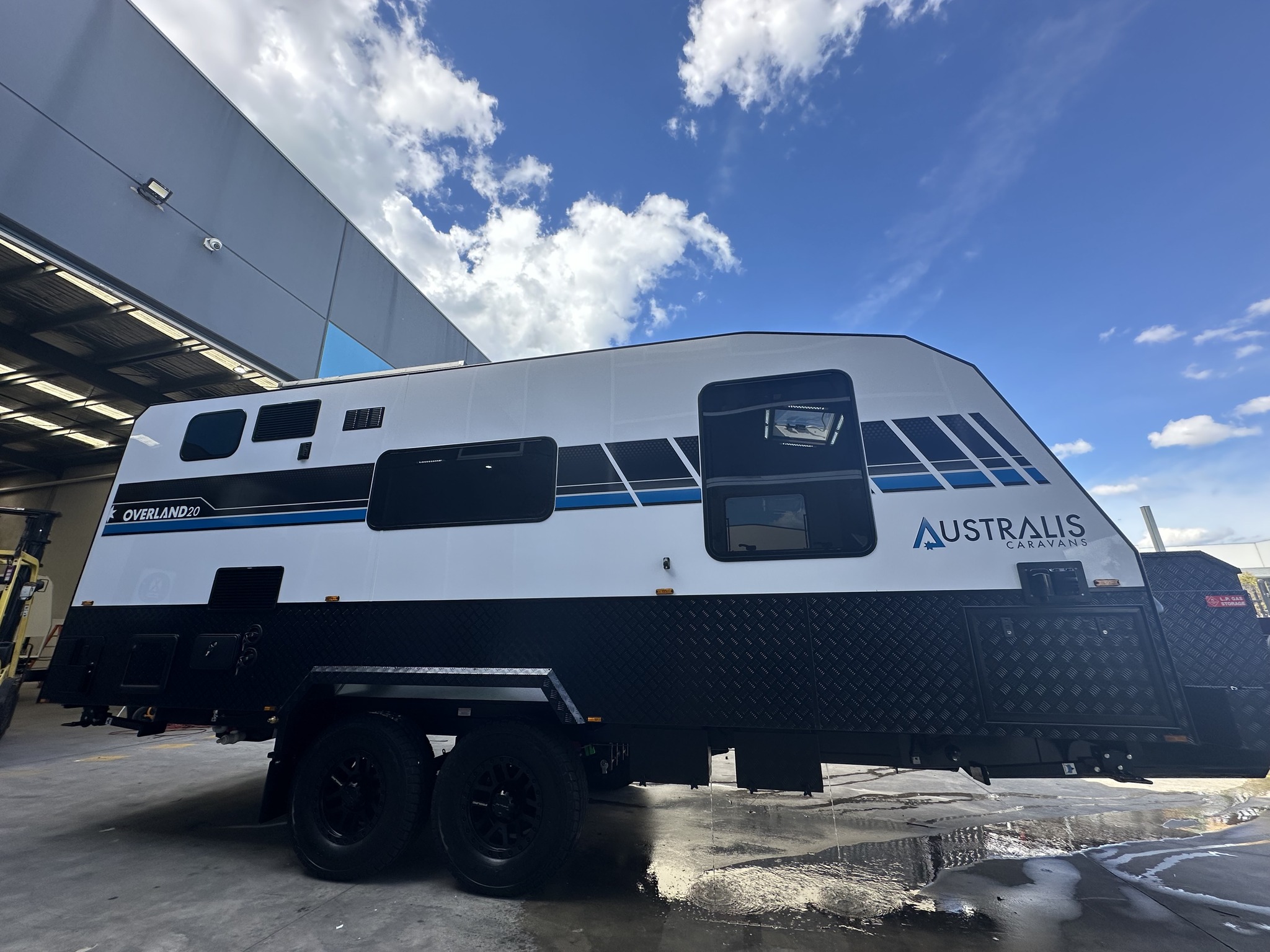 Australian Caravans, Motorhomes & Fifth Wheels