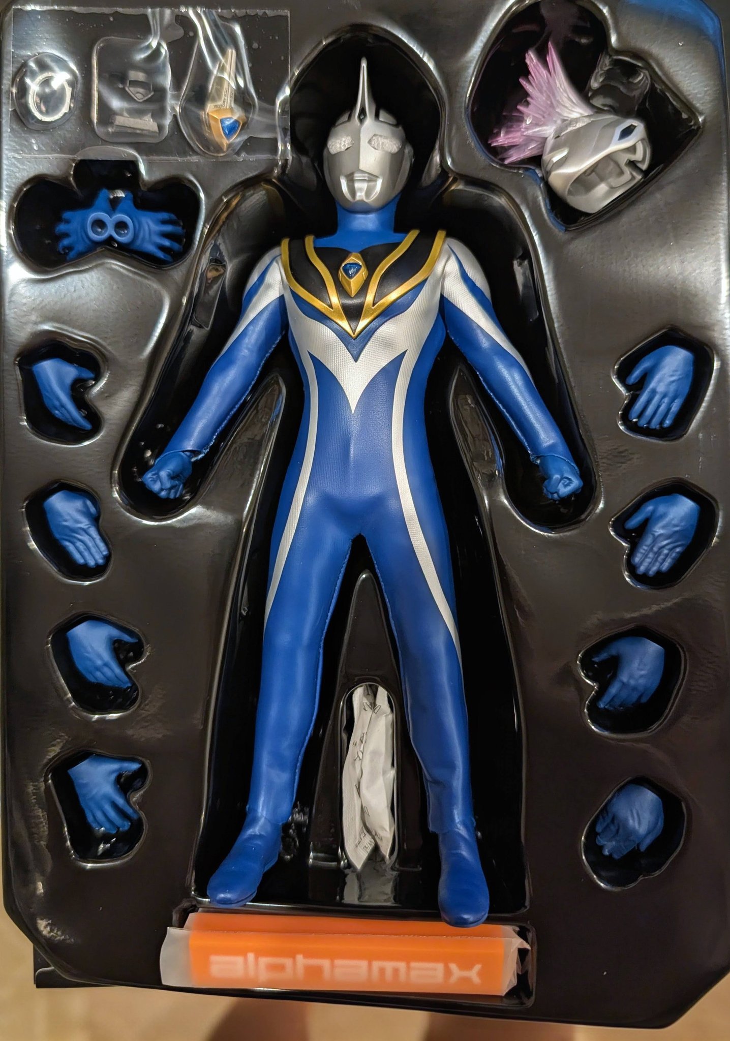 Alphamax Ultraman Agul V2