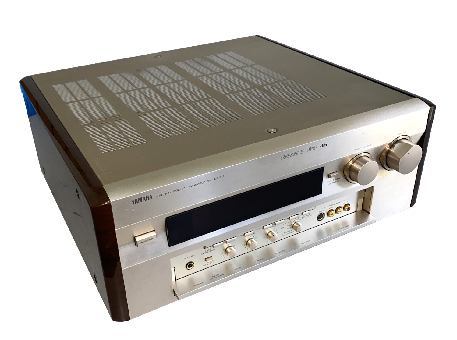 What is the Yamaha DSP-A592 amplifier like and how to set it up?