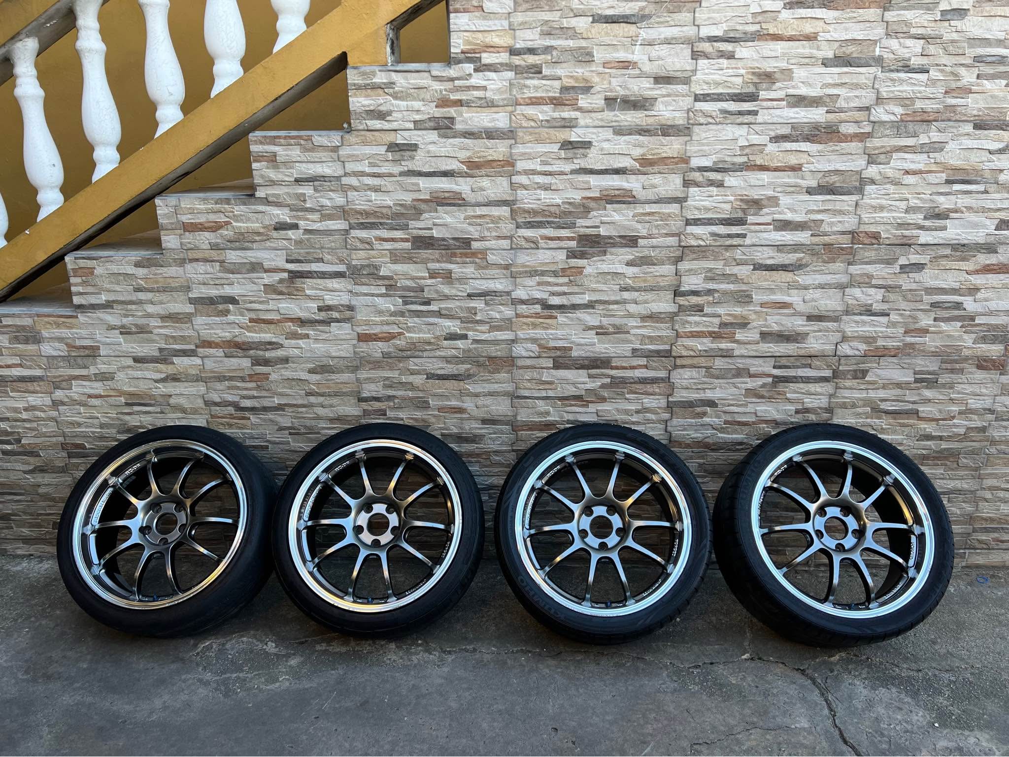 Genuine Yokohama Advan Racing RZ-DF Forged 18 inch Rims PCD: 5x112 