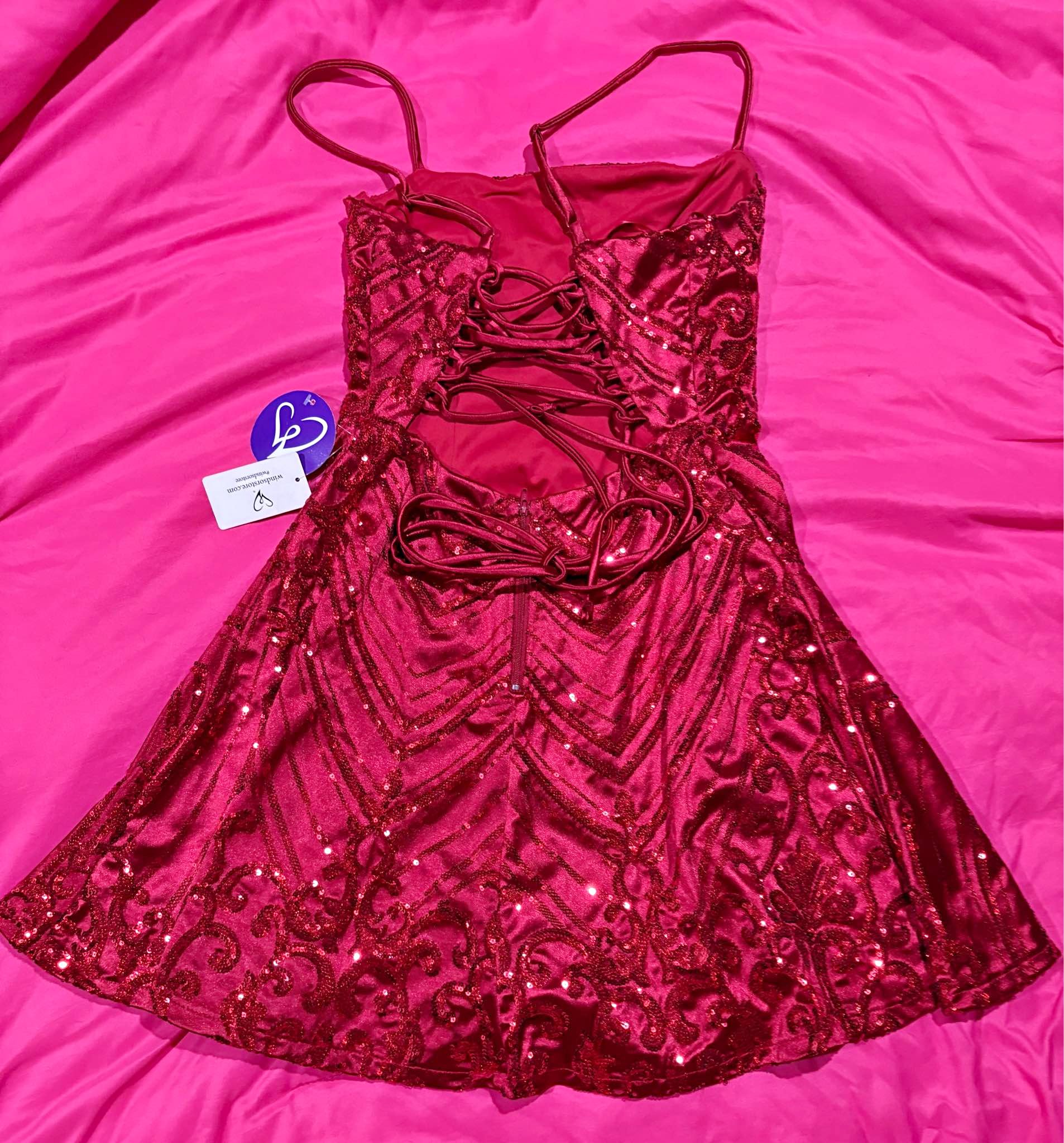 windsor red mini dress City Sleek in Wine Curves XL / windsor-wine Chic and effortless Twist and Turn Mini Dress