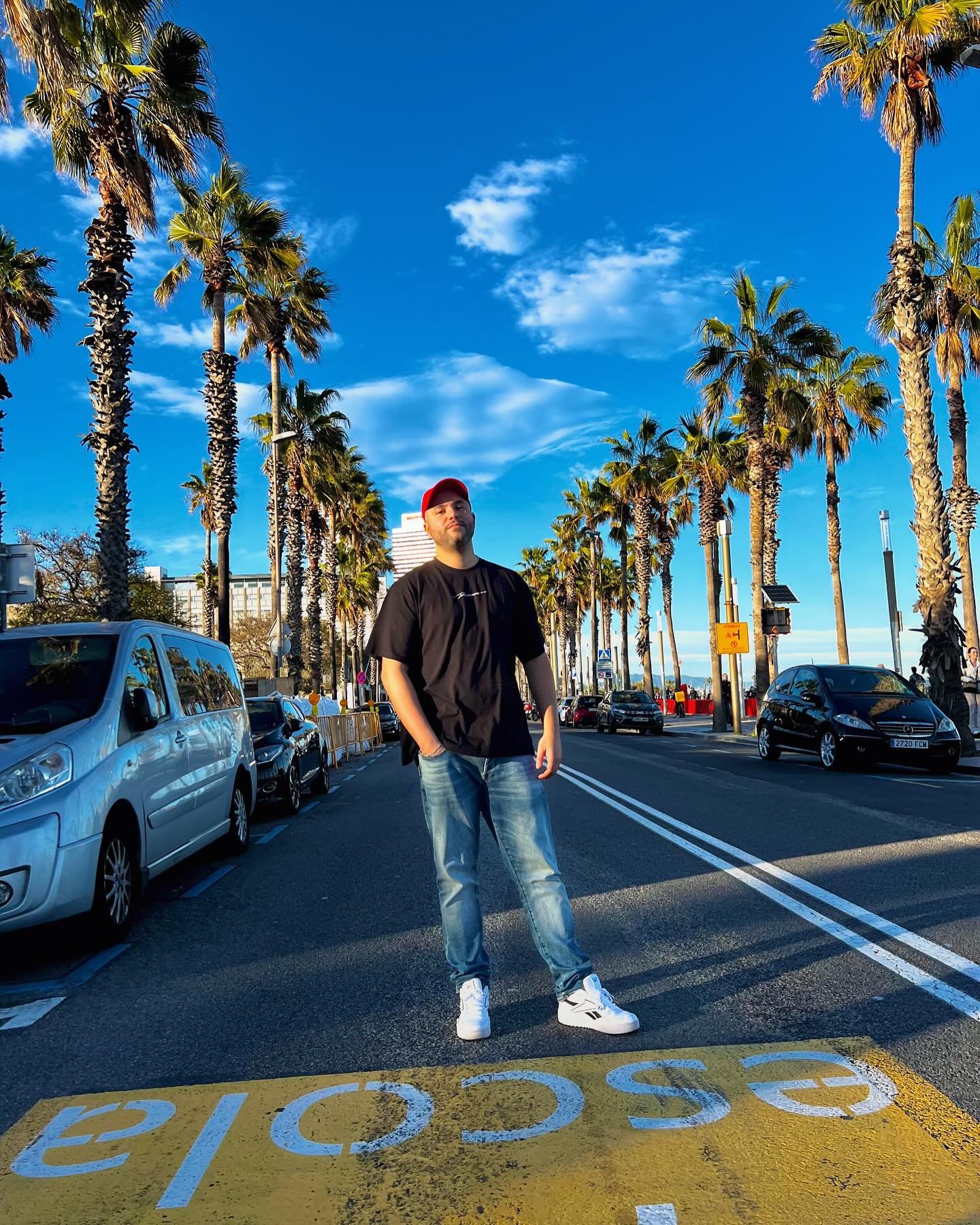 DJ ClimeX - Life‘s good 🌴☀️ #beach #barcelona #barceloneta... | Facebook