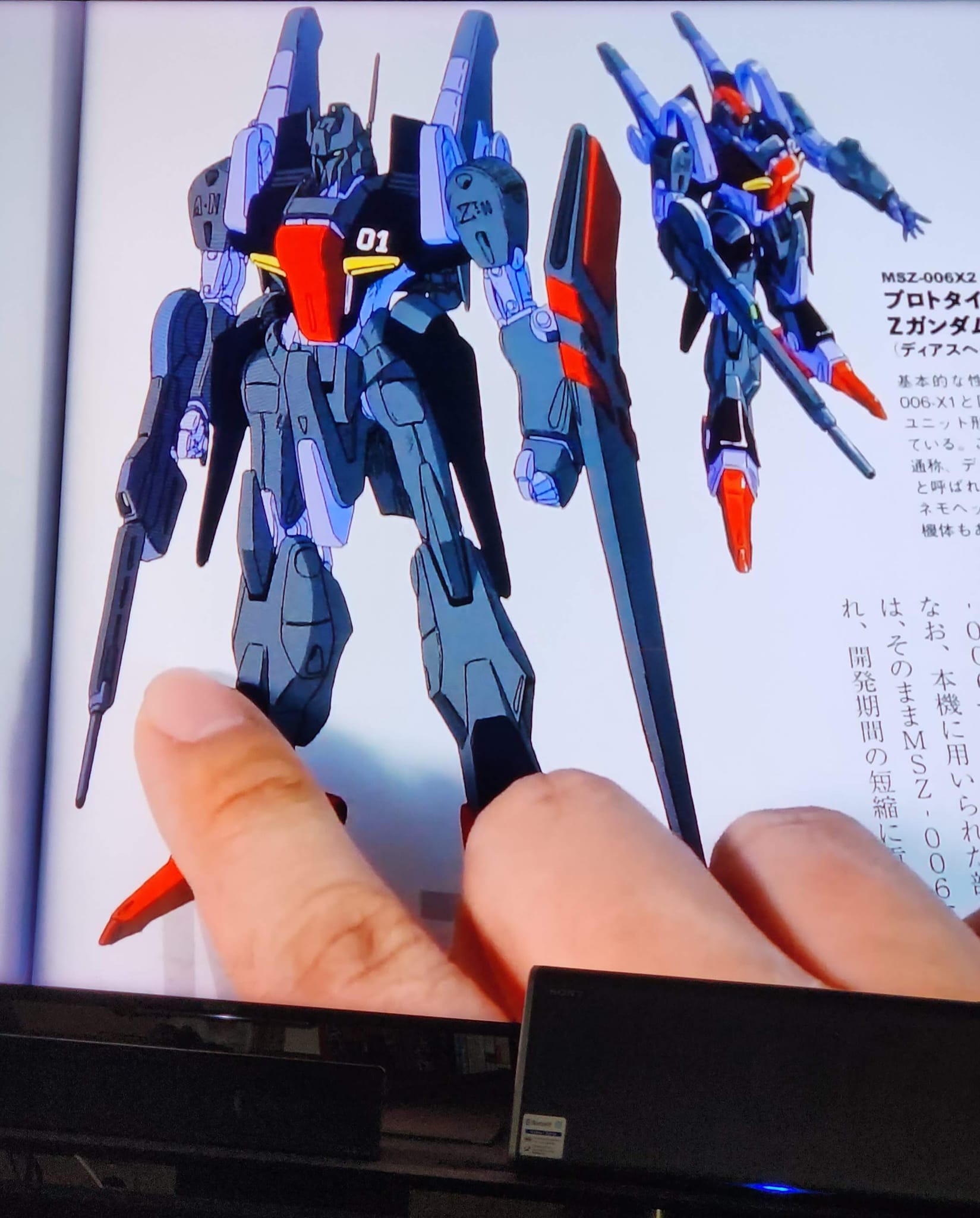 What is the origin of the rifle on the prototype Zeta Gundam?