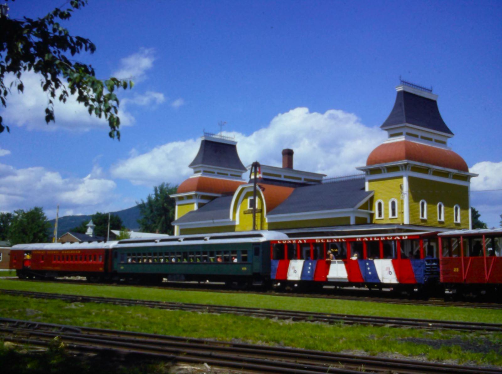 Photos of North Conway, NH scenic railroad