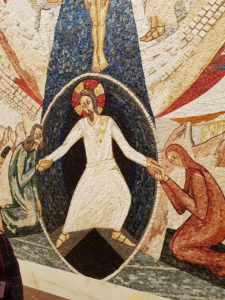 Les magnifiques mosaïques de Rupnik à... - Pèlerinages Lyon | Facebook