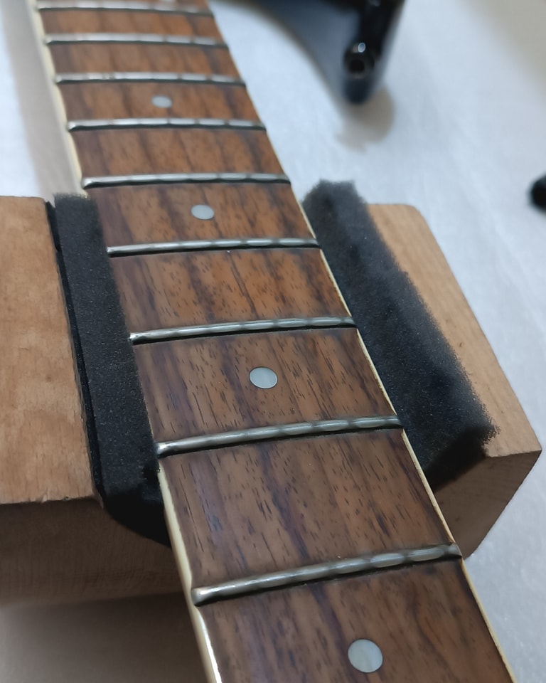 RepRest Guitar Service