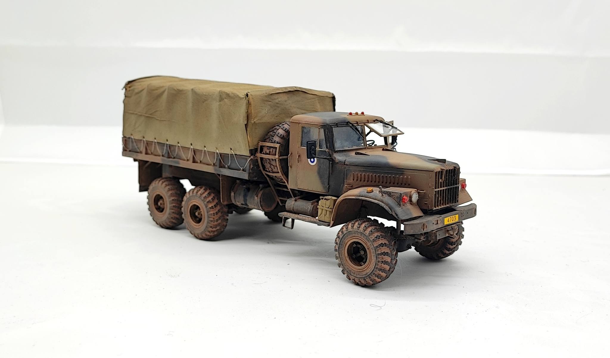KrAZ-255B - 1/35 Hobby Boss by Li Jun jie