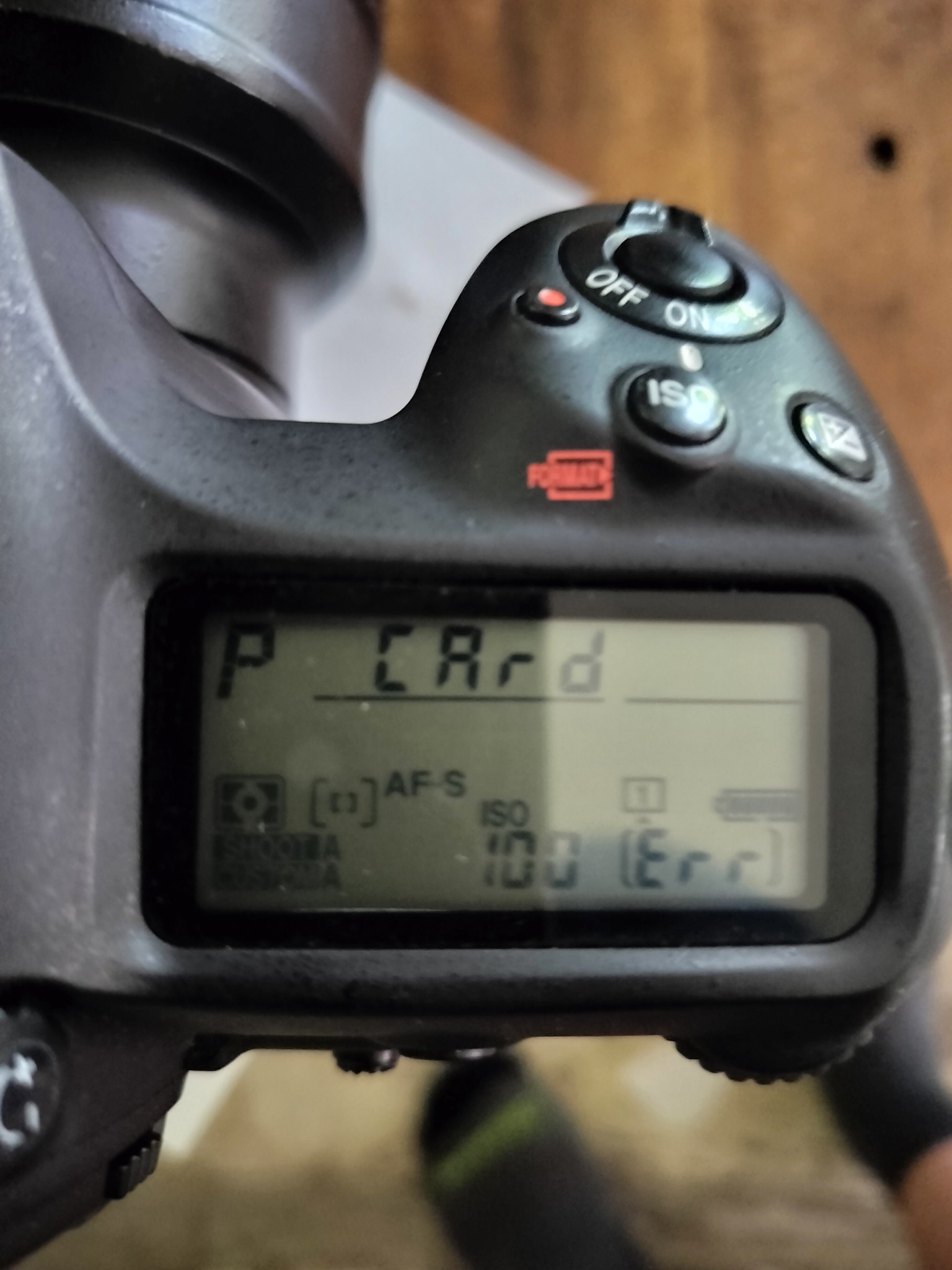 Nikon D5 camera card error issue with CF Express cards?