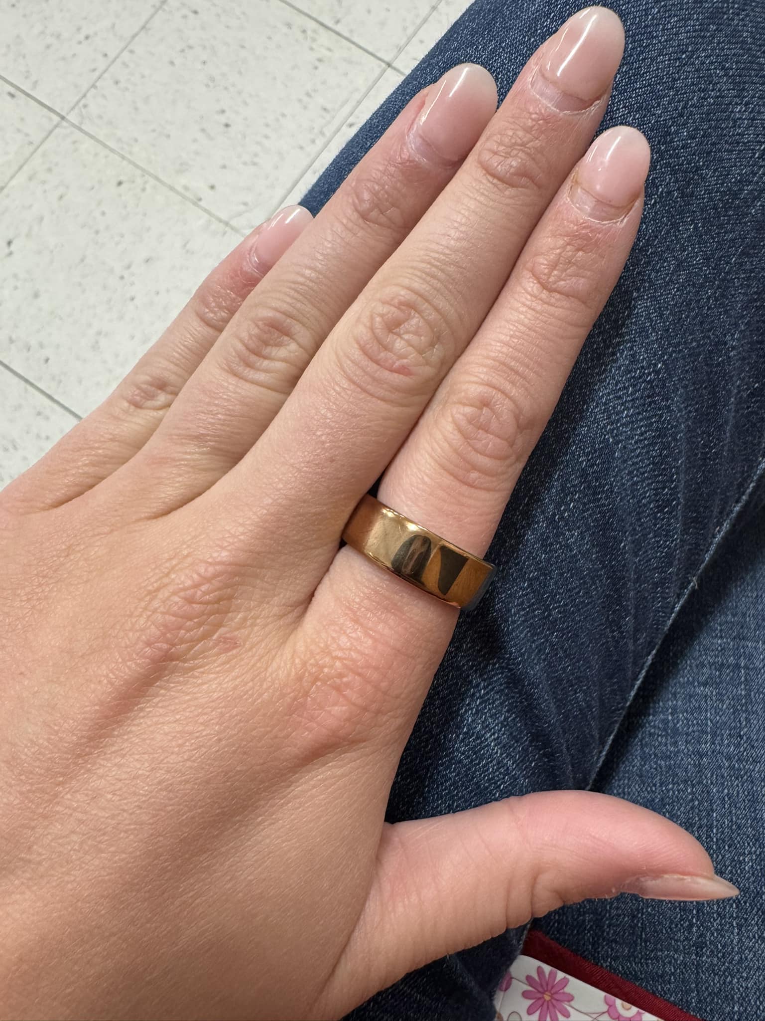Rose gold Oura Ring 4 size 8 for sale