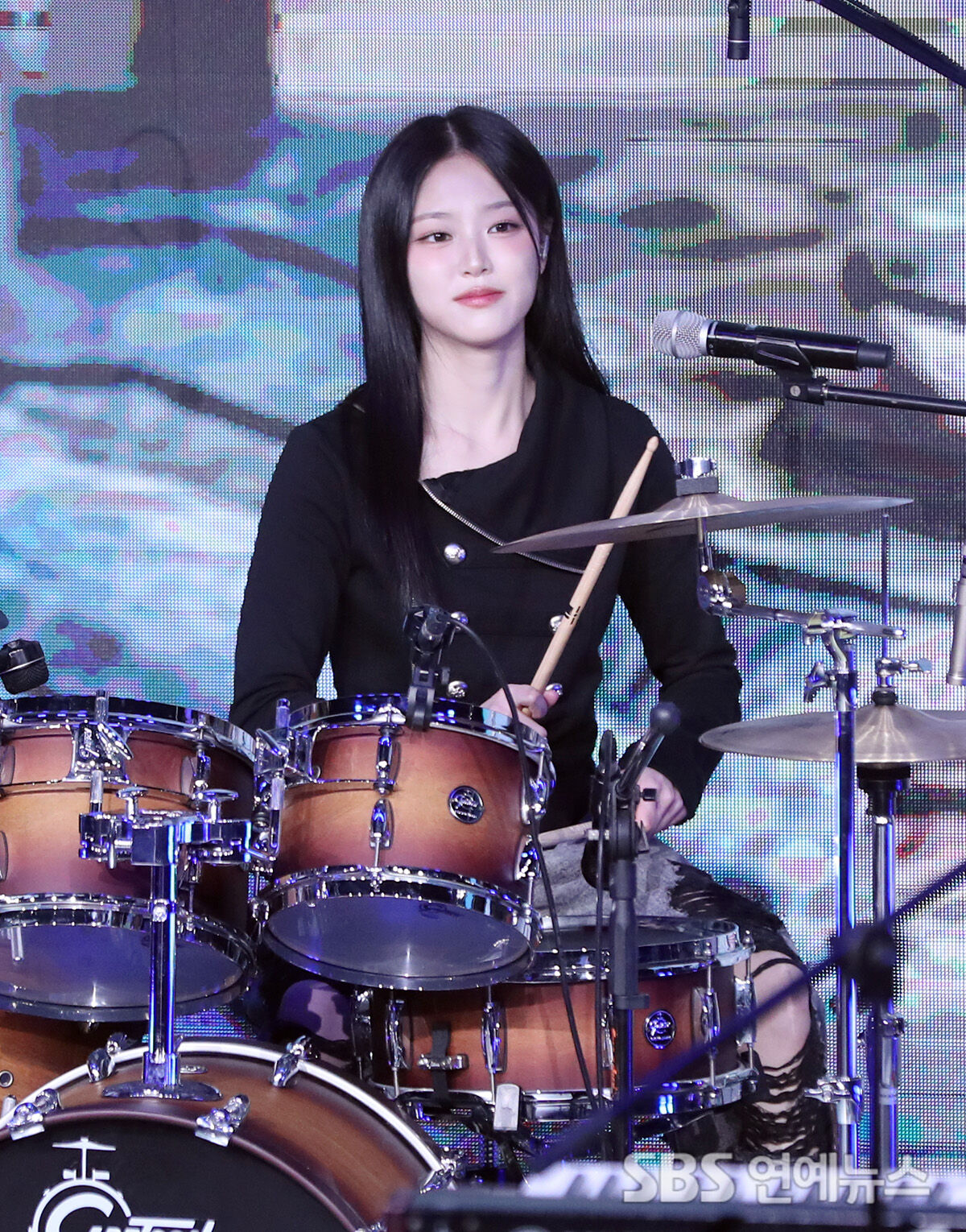 HyunJin of LATENCY, From LOONA to Drummer ? Read full story here 