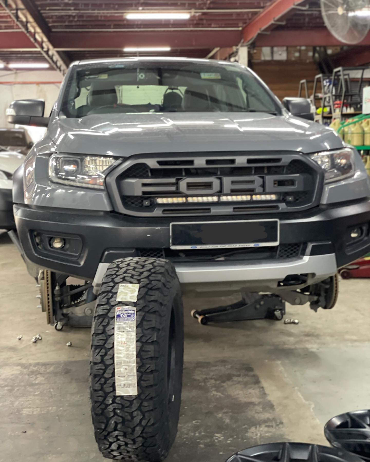Pusat - FORD RANGER RAPTOR - BF GOODRICH All-Terrain T/A KO2 LT 285/70 ...