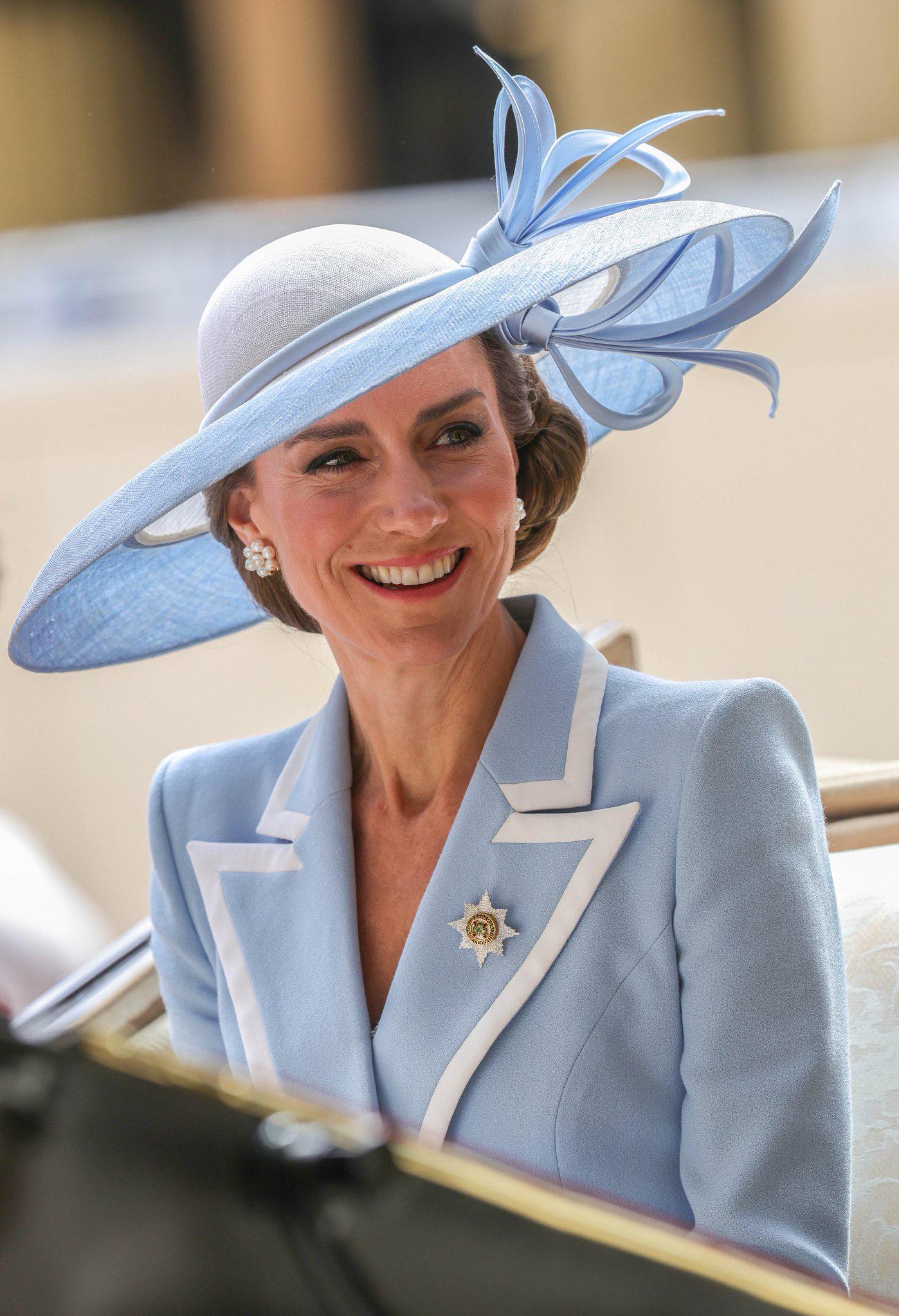 catherine princess of wales blue dress She doesn't need a crown to look regal. Radiating elegance in soft powder blue, Catherine, arrives for Trooping the Colour 2026. From the beautifully tailored coat to the SKU:TTR2020AG18TBC Rgothic Gothic Victorian Lorita Color:Majestic Purple Now you can share