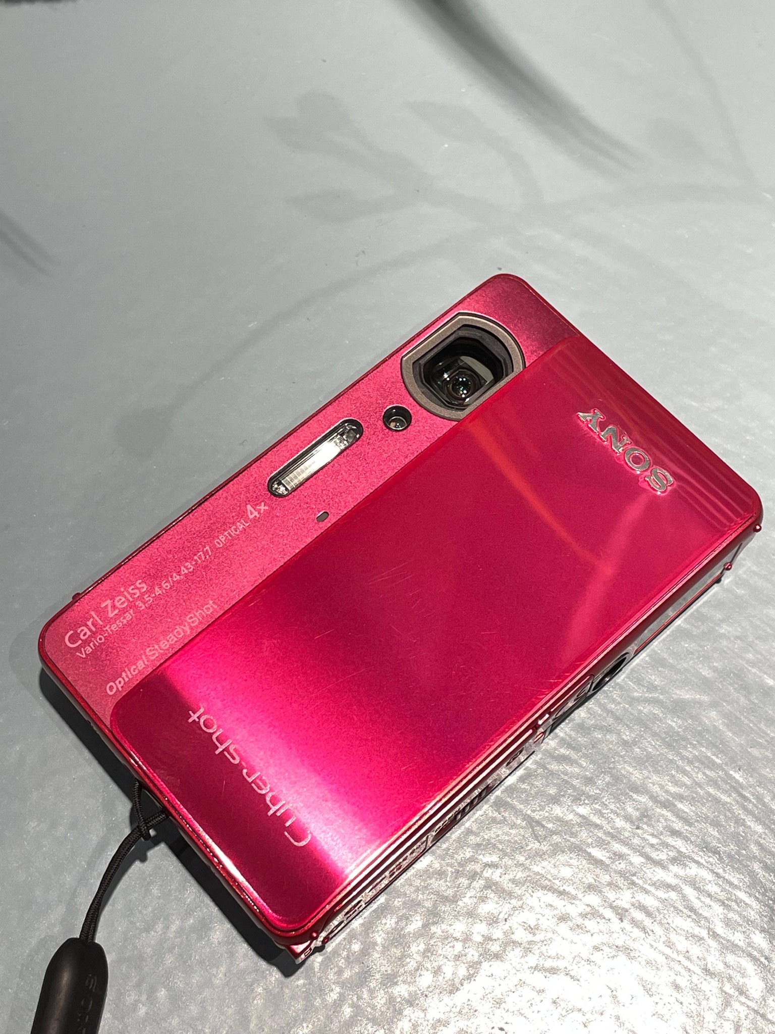 Sony Cyber-shot DSC-TX5( Hot pink)(SOLD)