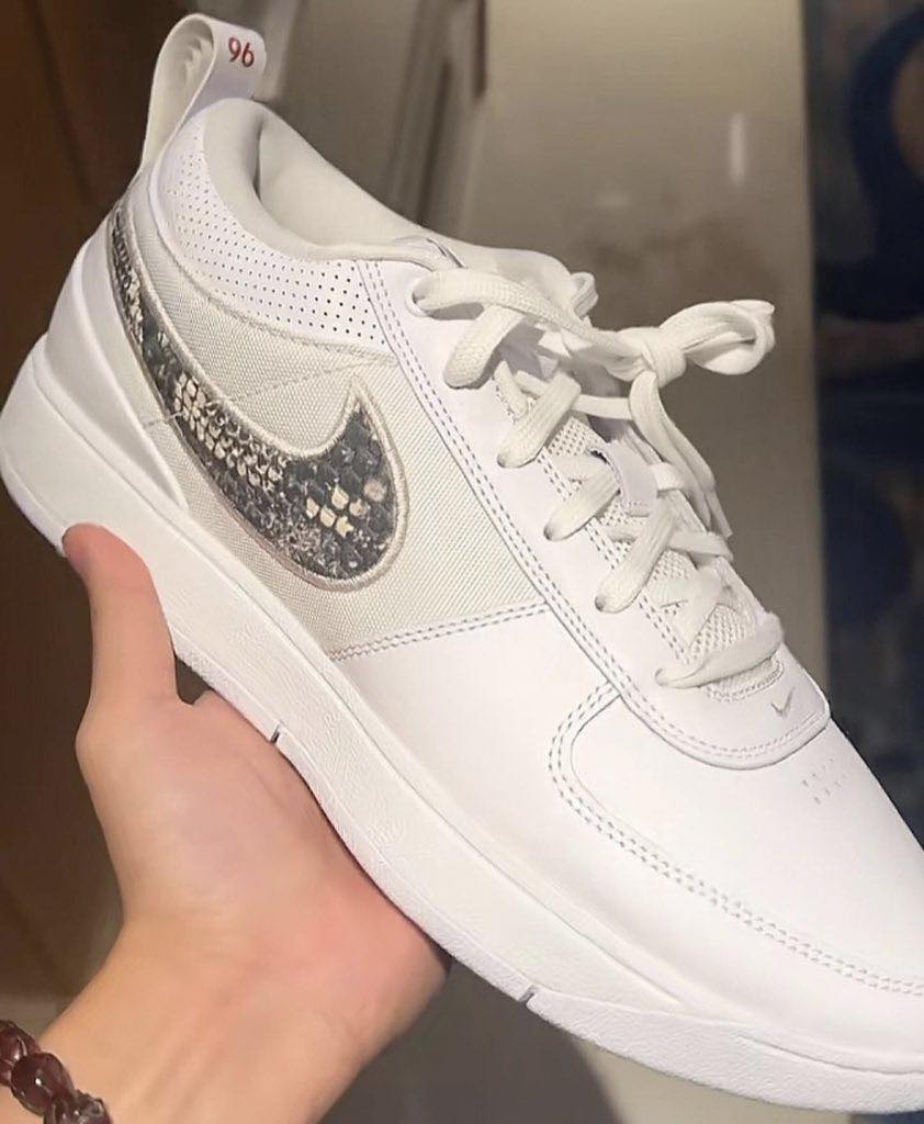 A first look at the upcoming “Rattlesnake” colorway of the Nike