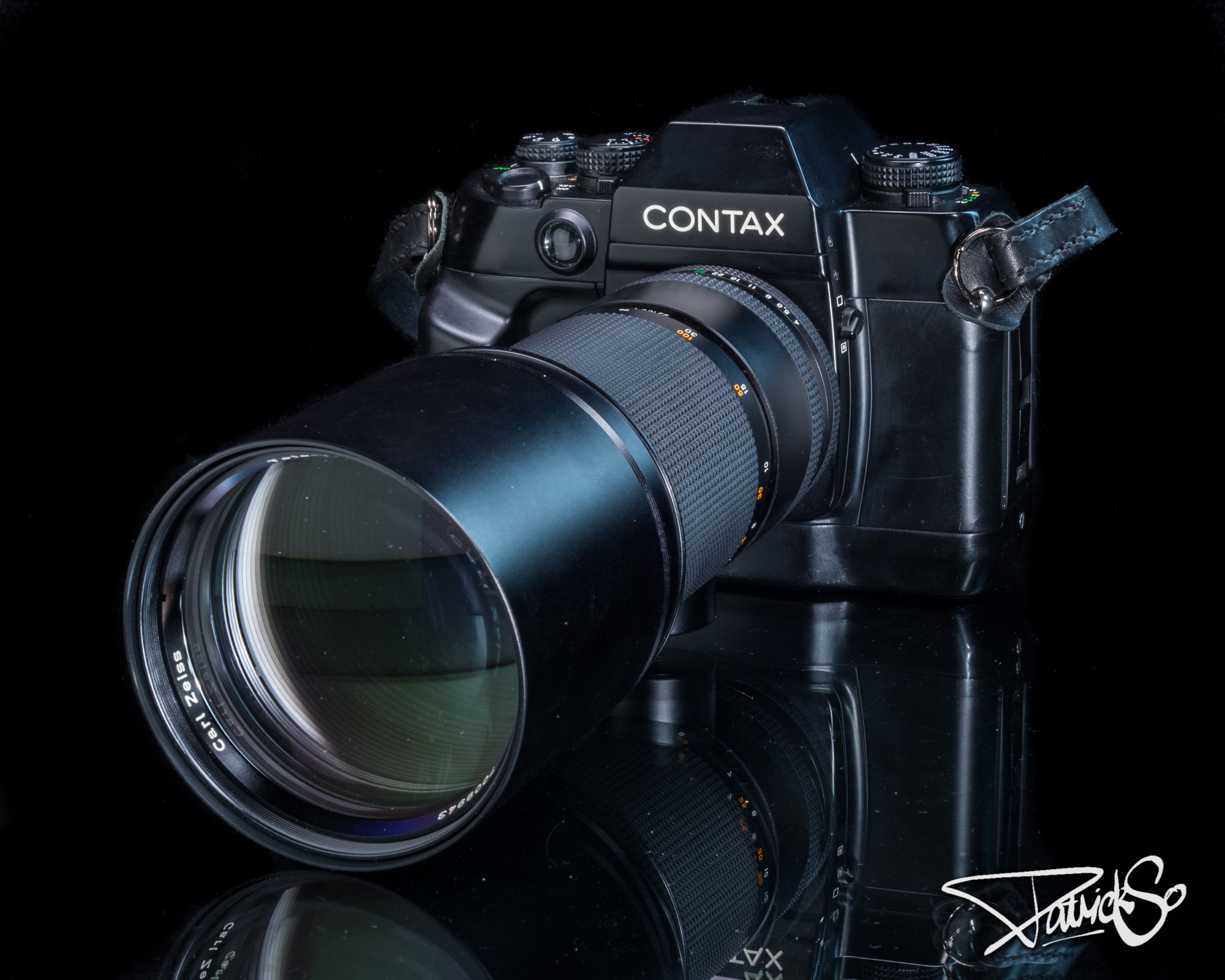 Kyocera Contax G2 with Carl Zeiss Hologon 8/16 lens