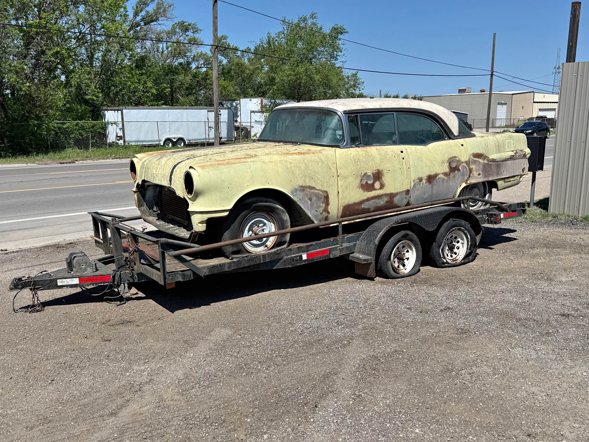 56 Pontiac Chieftain and trailer - Commercial Trucks - Wichita, Kansas ...