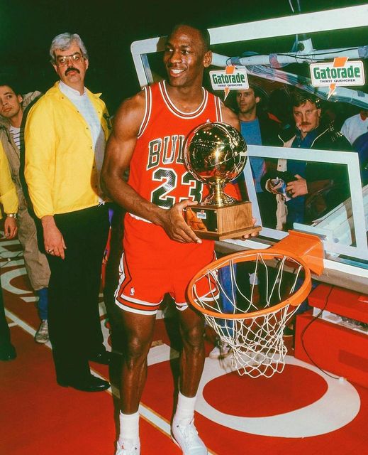 Michael winning the '88 Slam Dunk Contest in Chicago - February 06