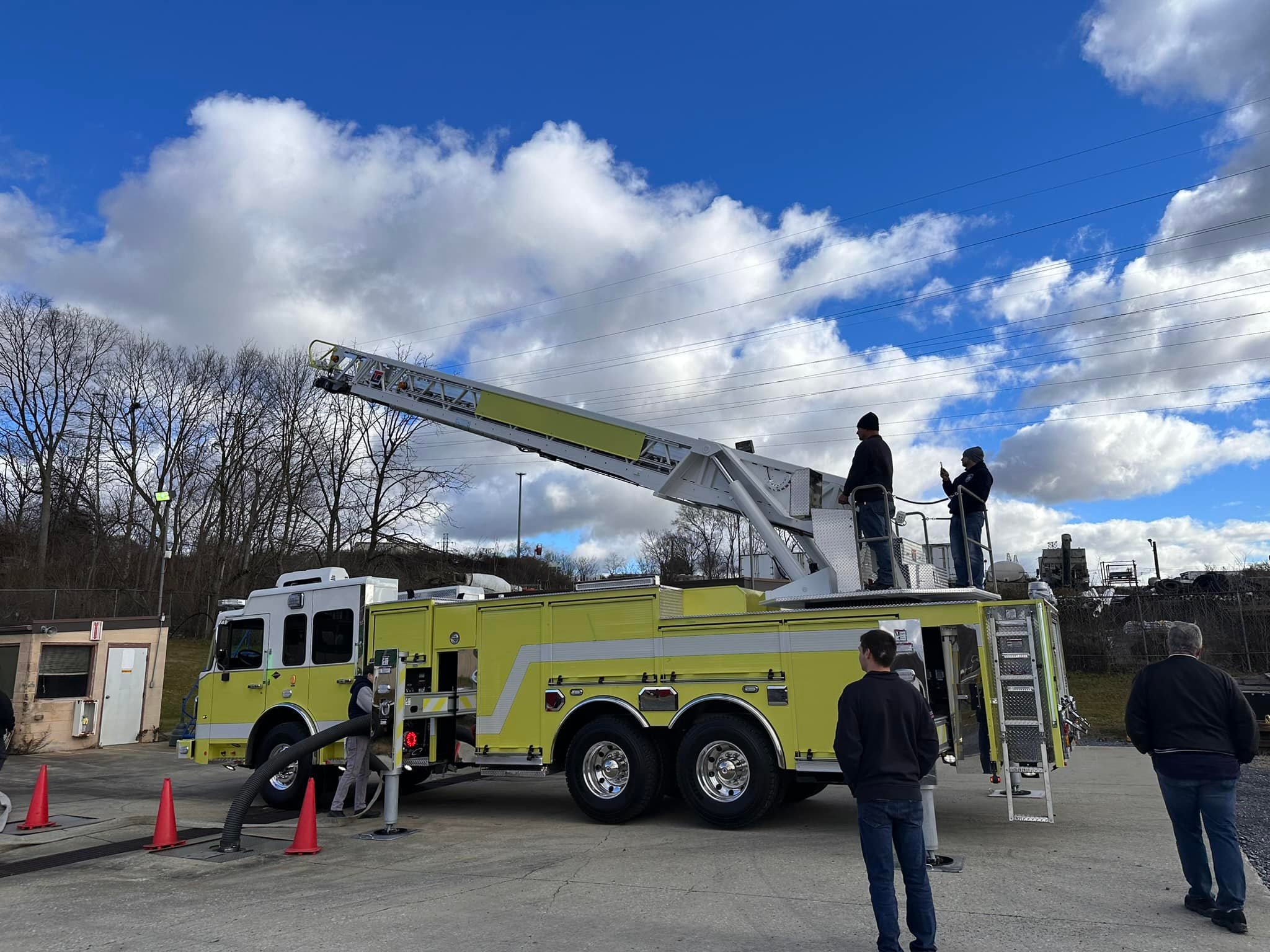 Pierce County Fire District #12's 2003 H&W/Spartan E12-11 fire