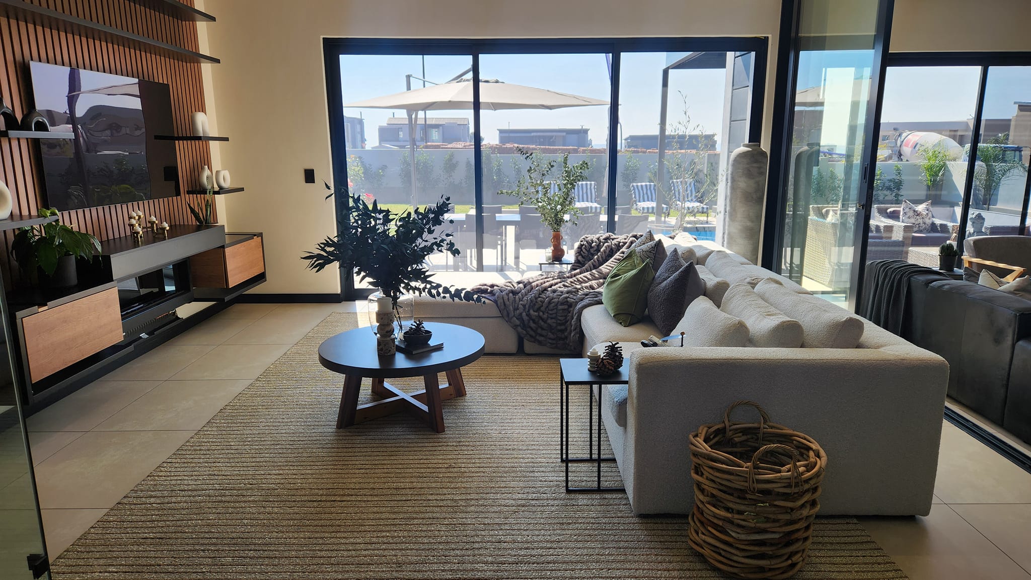Ahava Raba Interior | Centurion