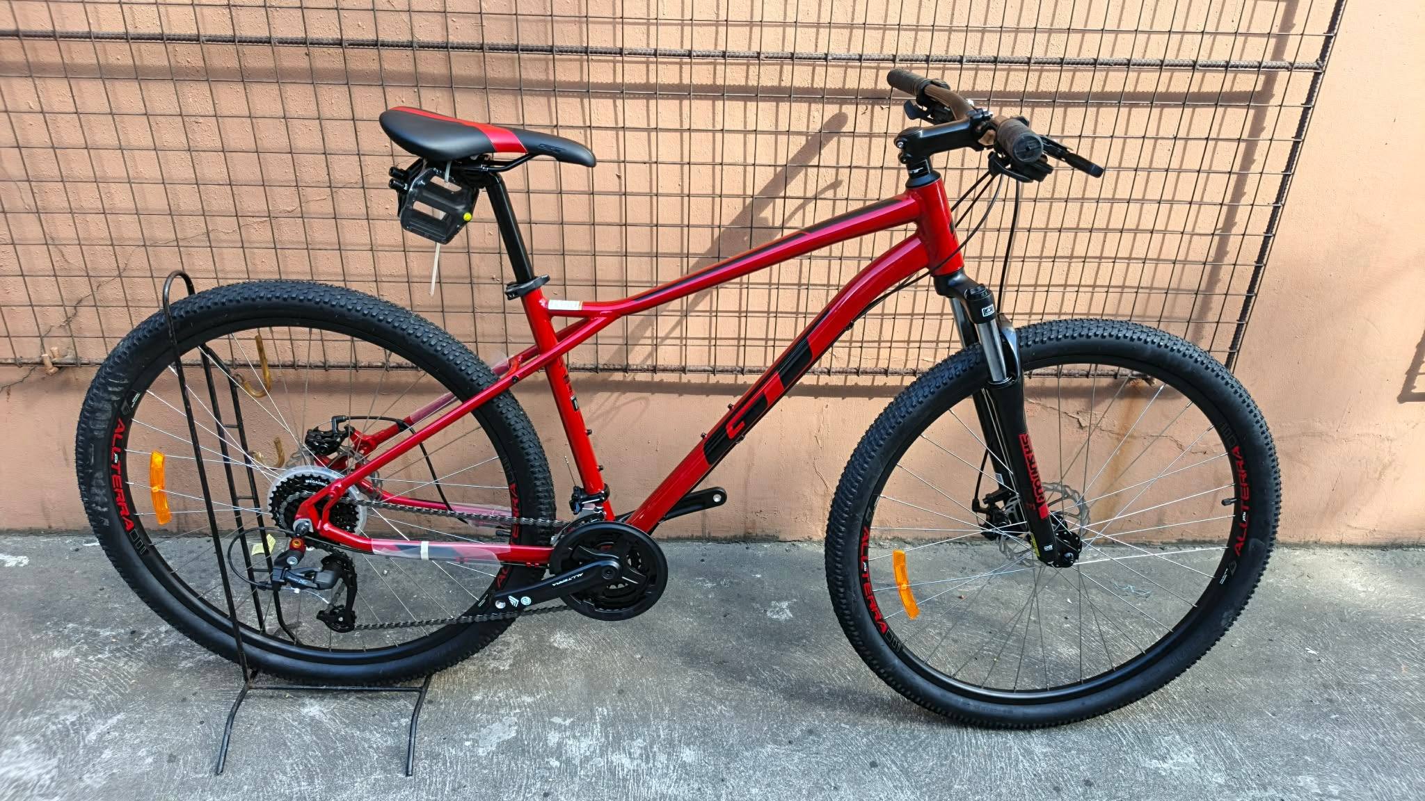 GT AGGRESSOR SPORT 27.5/29er MEGA SALE PRICE: 10,000 SALE PRICE 