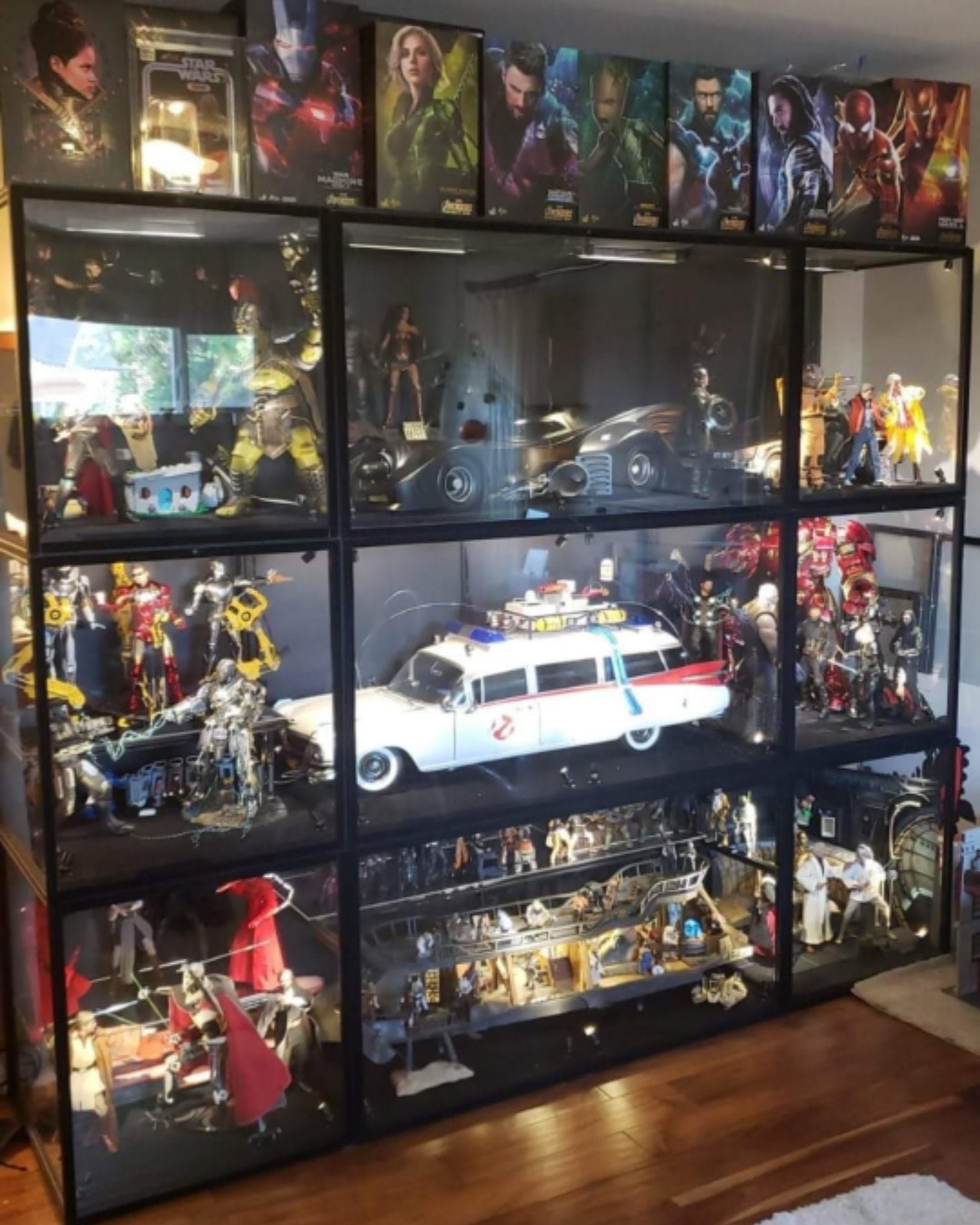Shout-out to Antonio for sharing his figurines setup in our DF