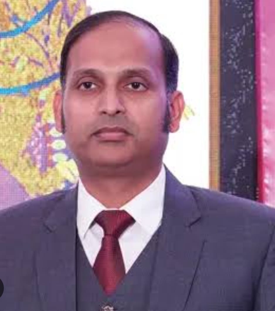 Dr Azad Kumar