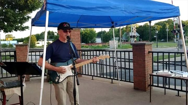 Dan Linssen - Musician