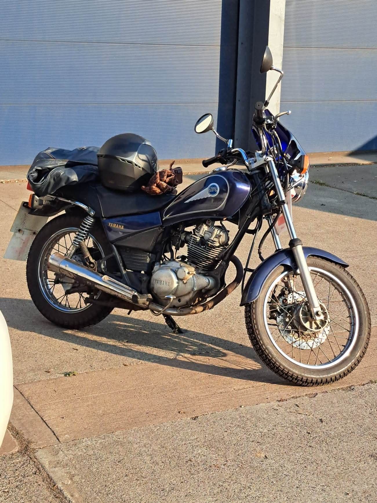 How to modify a Yamaha SR125 for a larger rider?