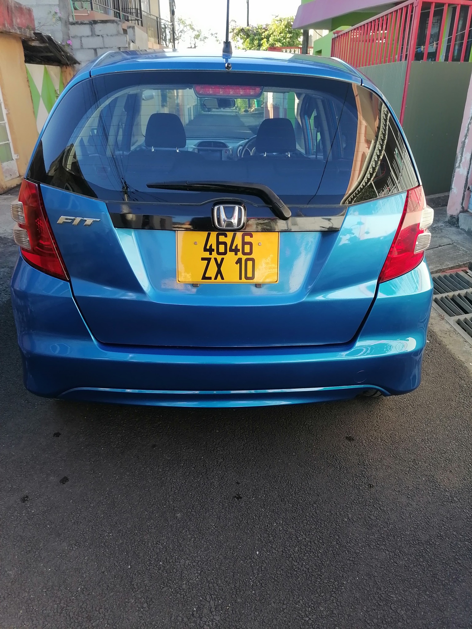 HONDA FIT AUTOMATIC 2015 1310cc PETROL MILEAGE 131,000 Rs550,000