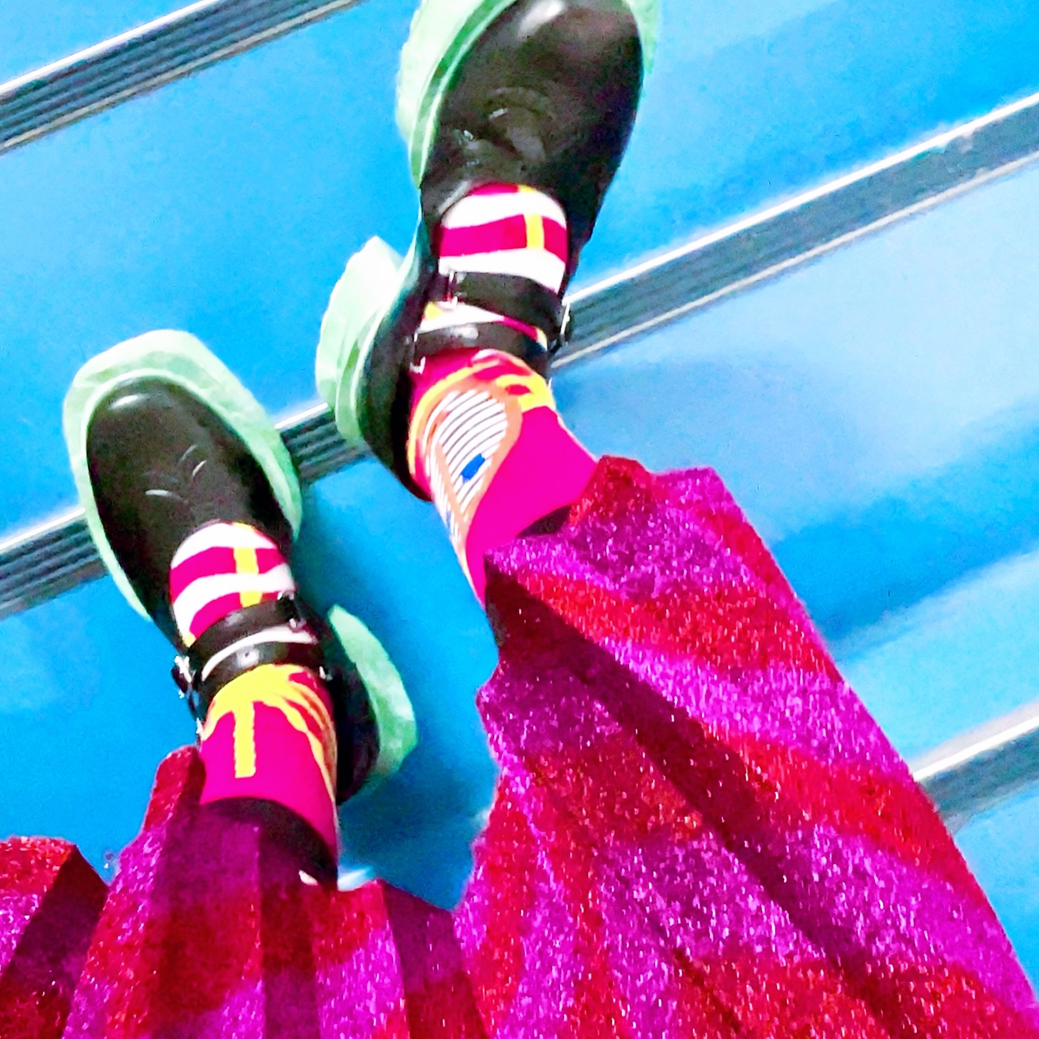 KQURIOUS - #KQ_legwear ????✨ #民族 #マスク #SixTONES #松村 