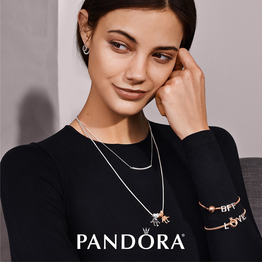 Play with the versatility of... Golden Classics Jewelers