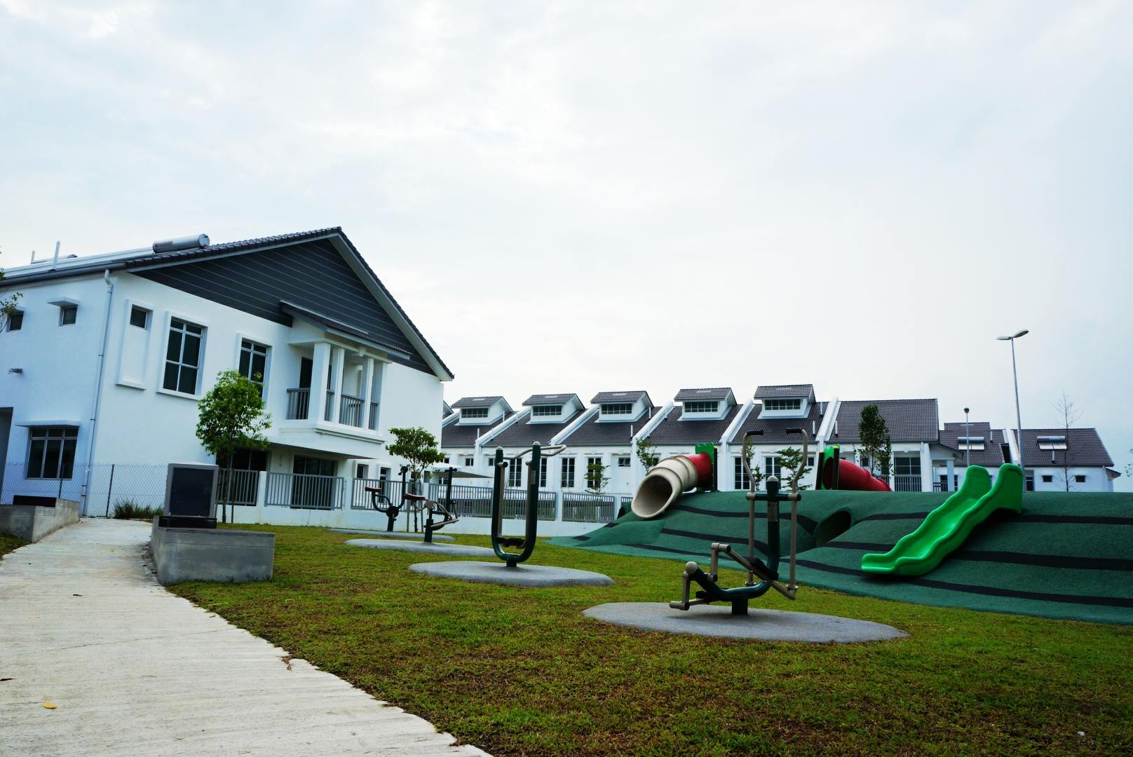 Rimbayu Homestay Kota Kemuning | Telok Panglima Garang