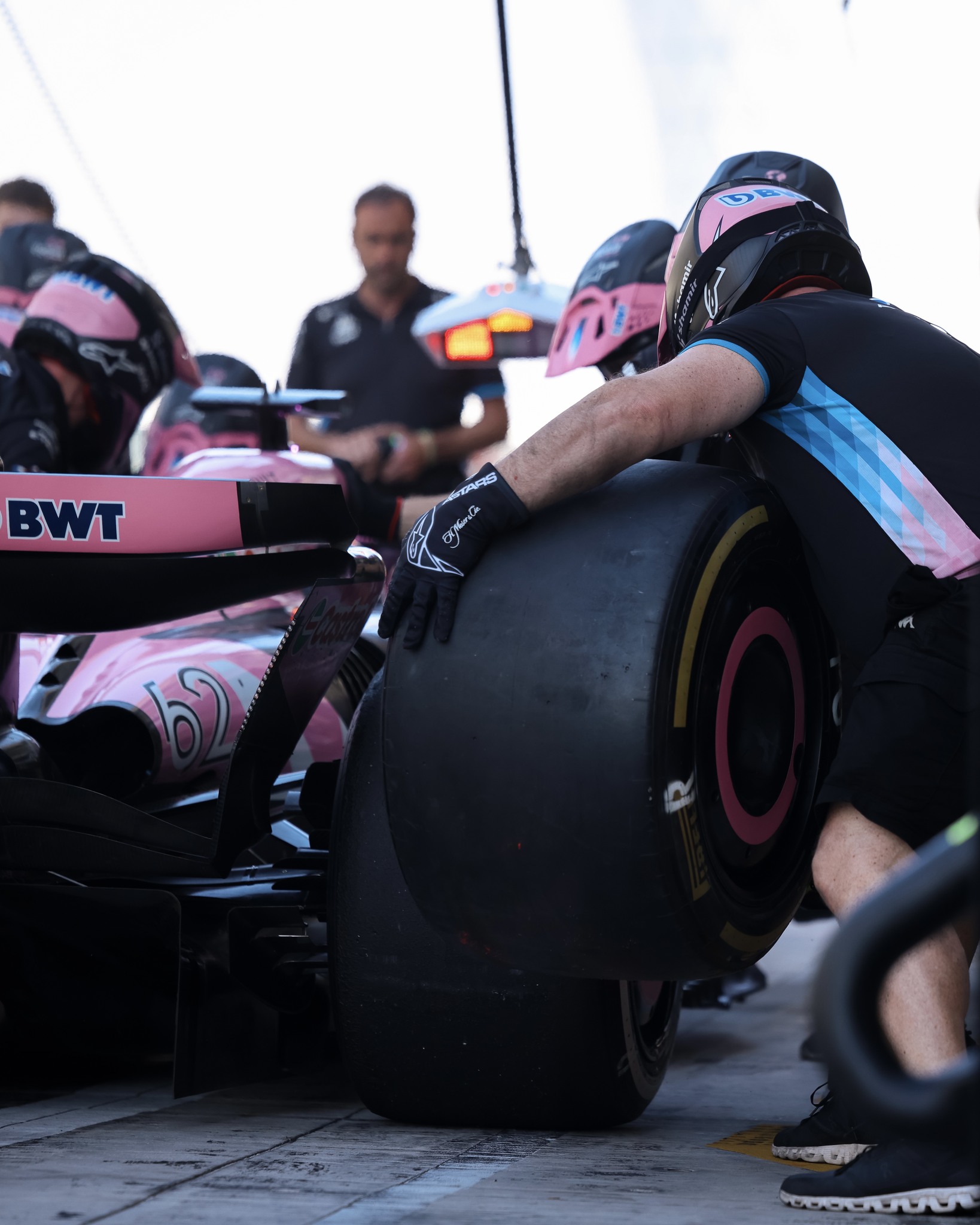 Race - In F1, the fastest pit stops can make all the difference. ⏱️ In ...