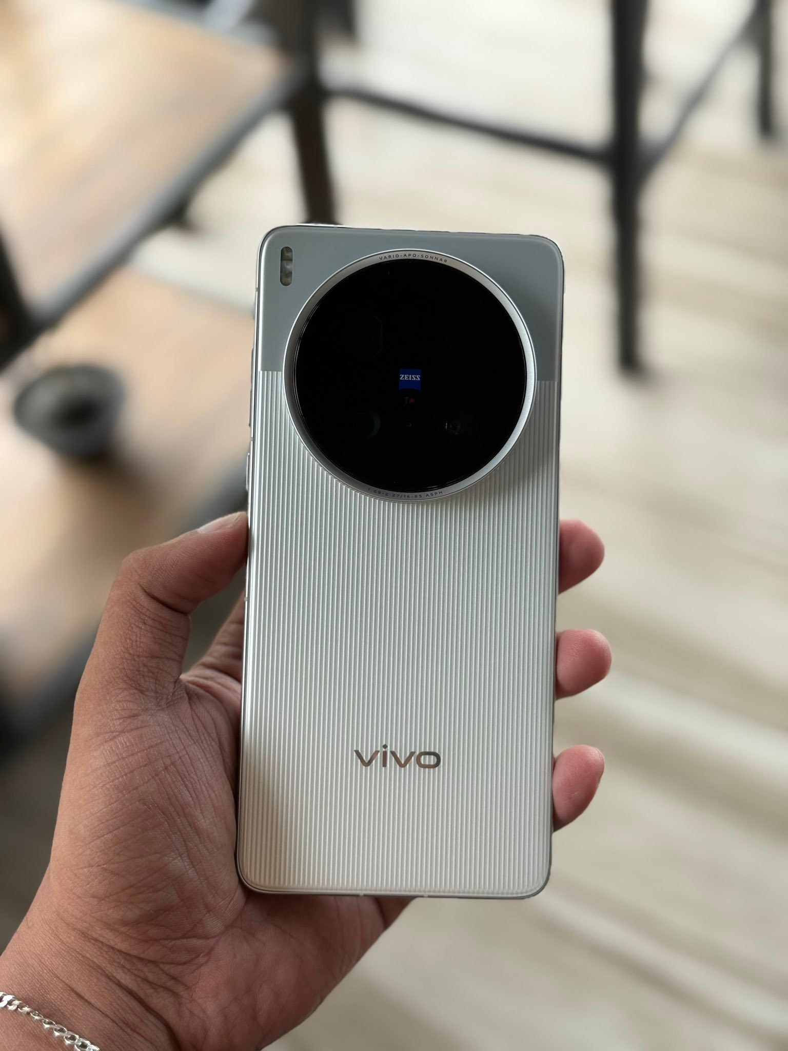 Vivo X200 Ultra 12GB/256GB White PHP 41,500 Pampanga