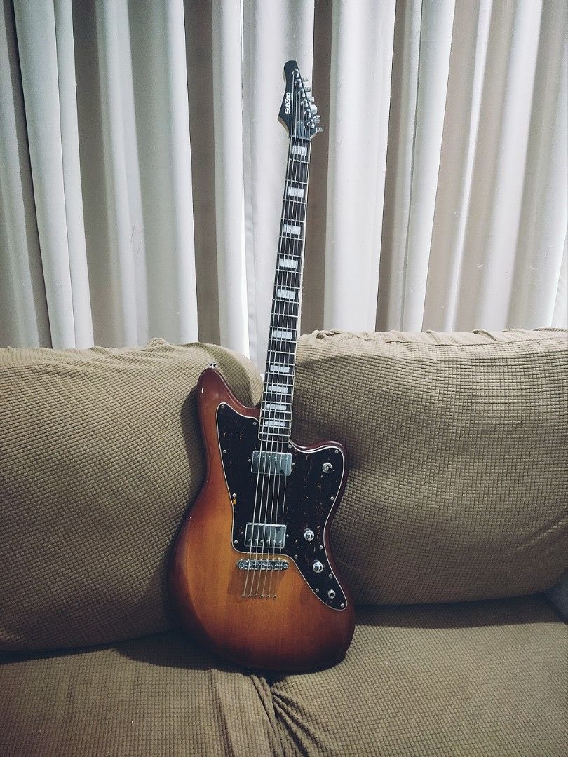 Hey everyone! I'm new to guitars and just picked up my second one