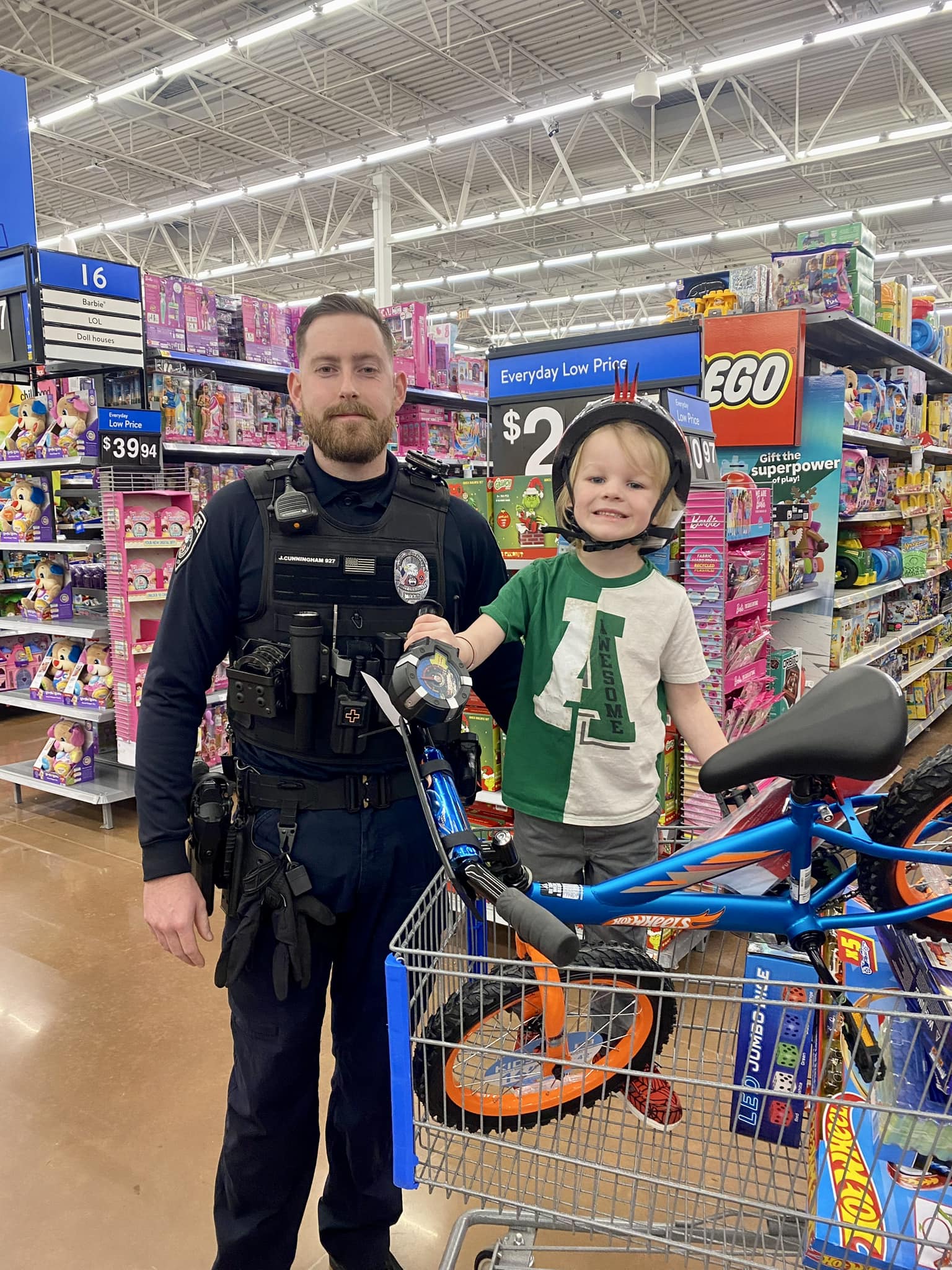Bluff - Today, the Elizabethton Police Department held its 'Shop with a ...