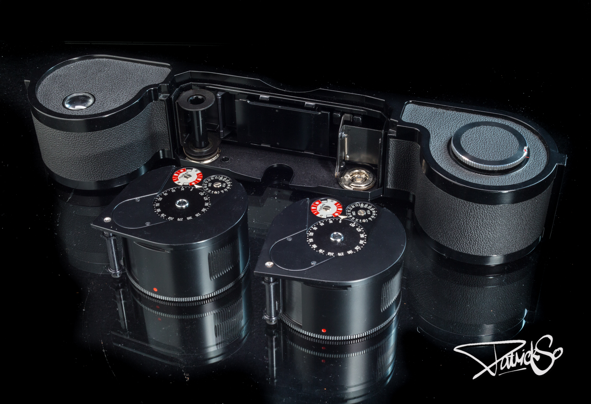 ZEISS IKON CONTAREX ボディーのみ マガジンバックパネル付き Zeiss Ikon Contarex bulk film magazine
