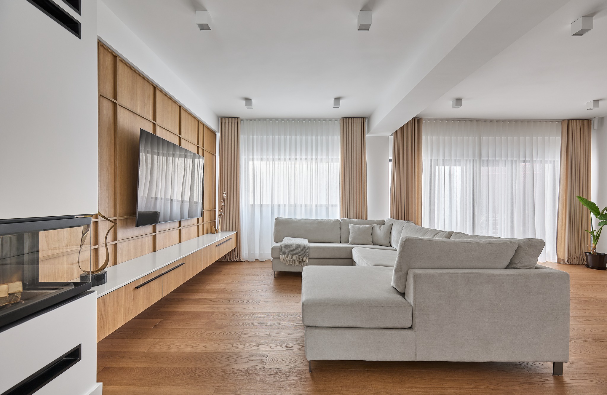 Electrice Târgu Frumos - 👍💡PRODUSE OFERITE: -Corpuri de iluminat ...
