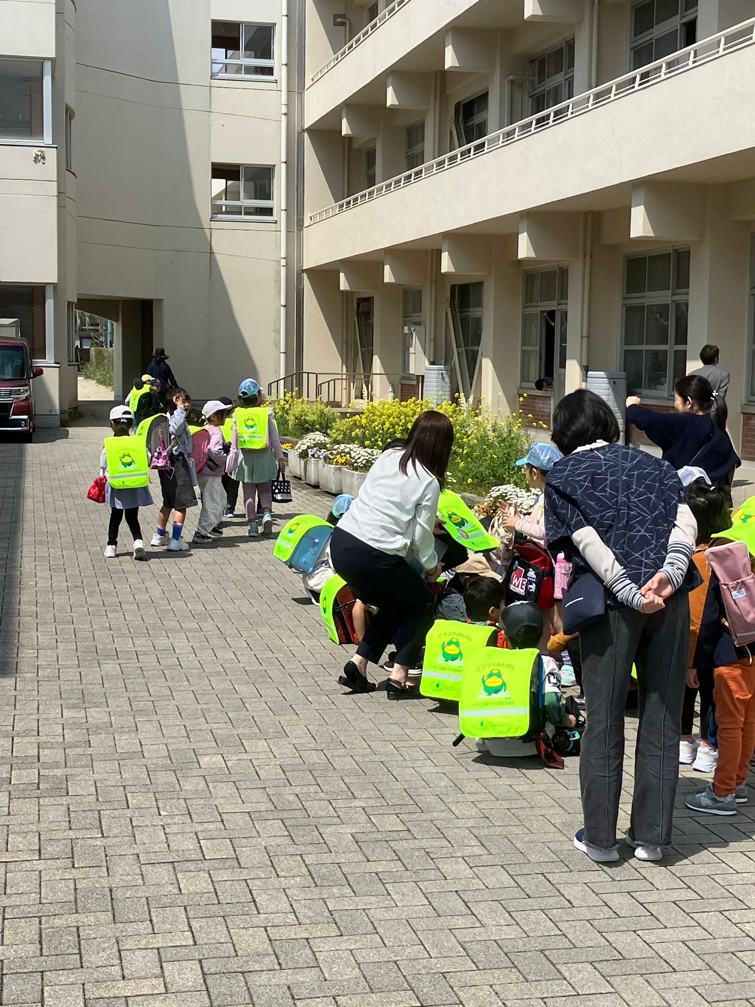南薫 小学校