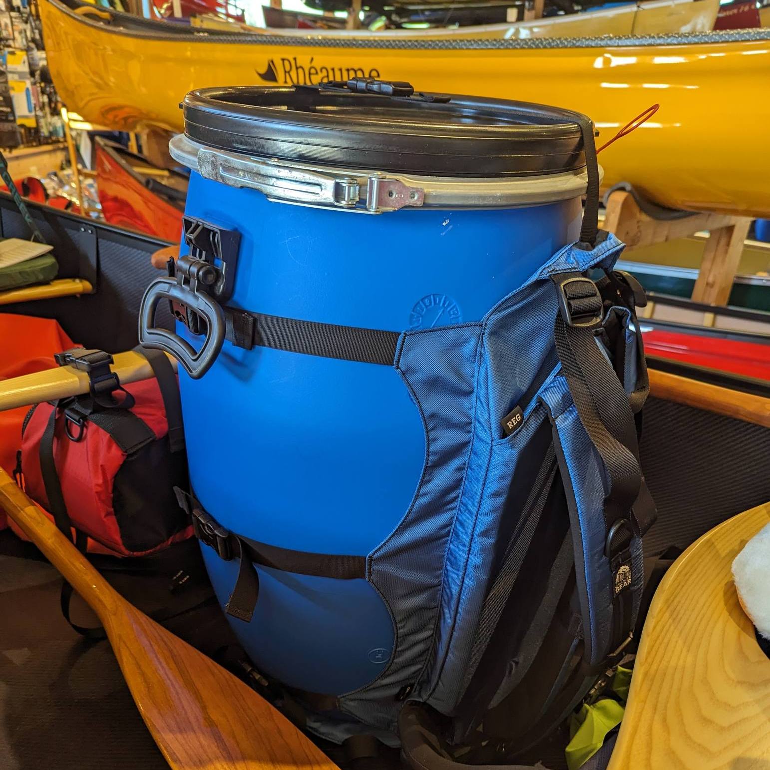 used patagonia black hole backpack 25L Men's Large Capacity Leather Color:French Blue Patagonias Black Hole Pack exclude from employee discount
