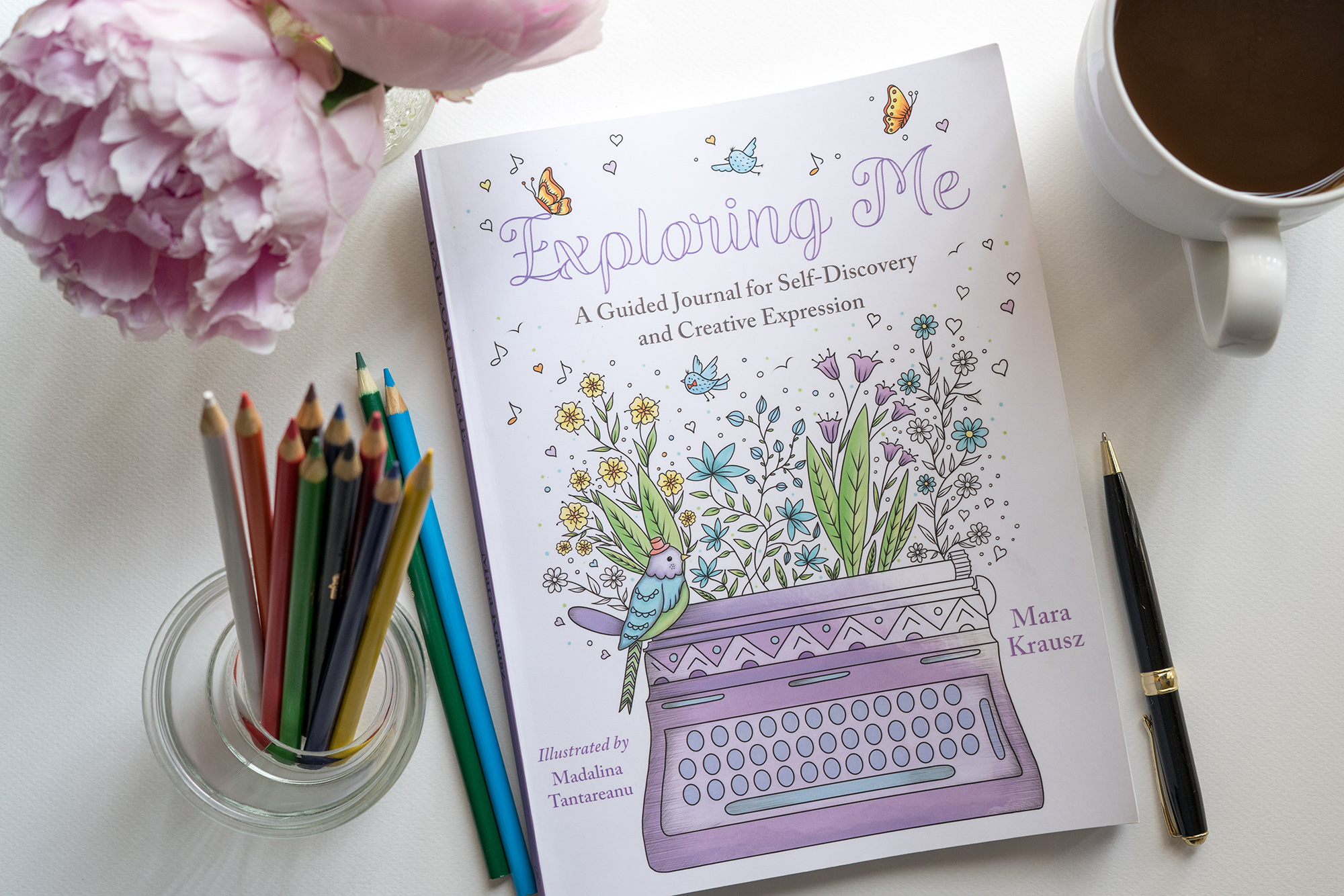 Exploring Me: A Guided Journal for Self-Discovery and Creative Expression