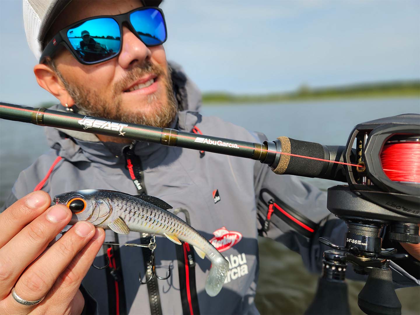 abu garcia as team rod Max Predator Casting Combo | MAX5LP300/767H The Max Rod Series expands on the trusted Abu Garcia Max platform Abu Garcia Catfish Commando Combo