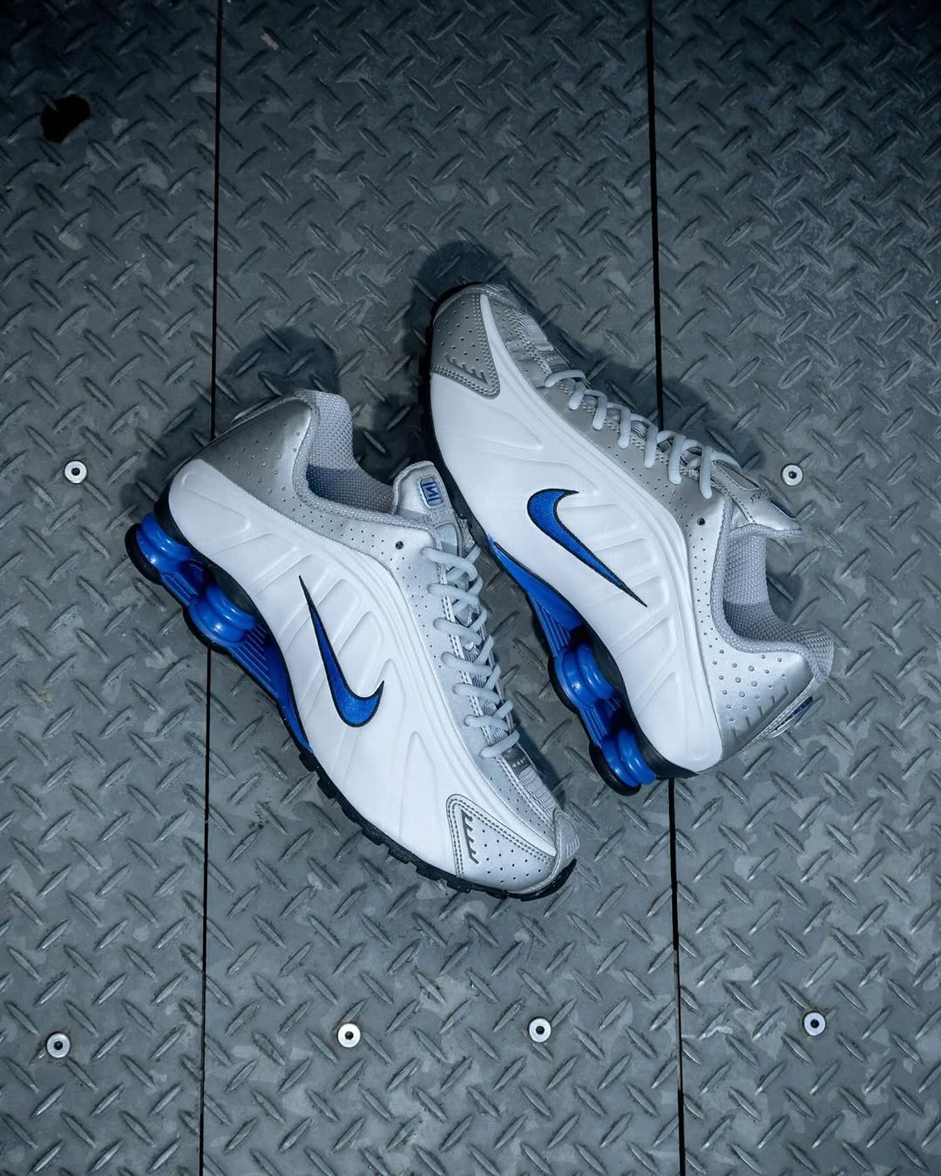 Archive - A recrafted version of the early 2000s icon, the Nike 