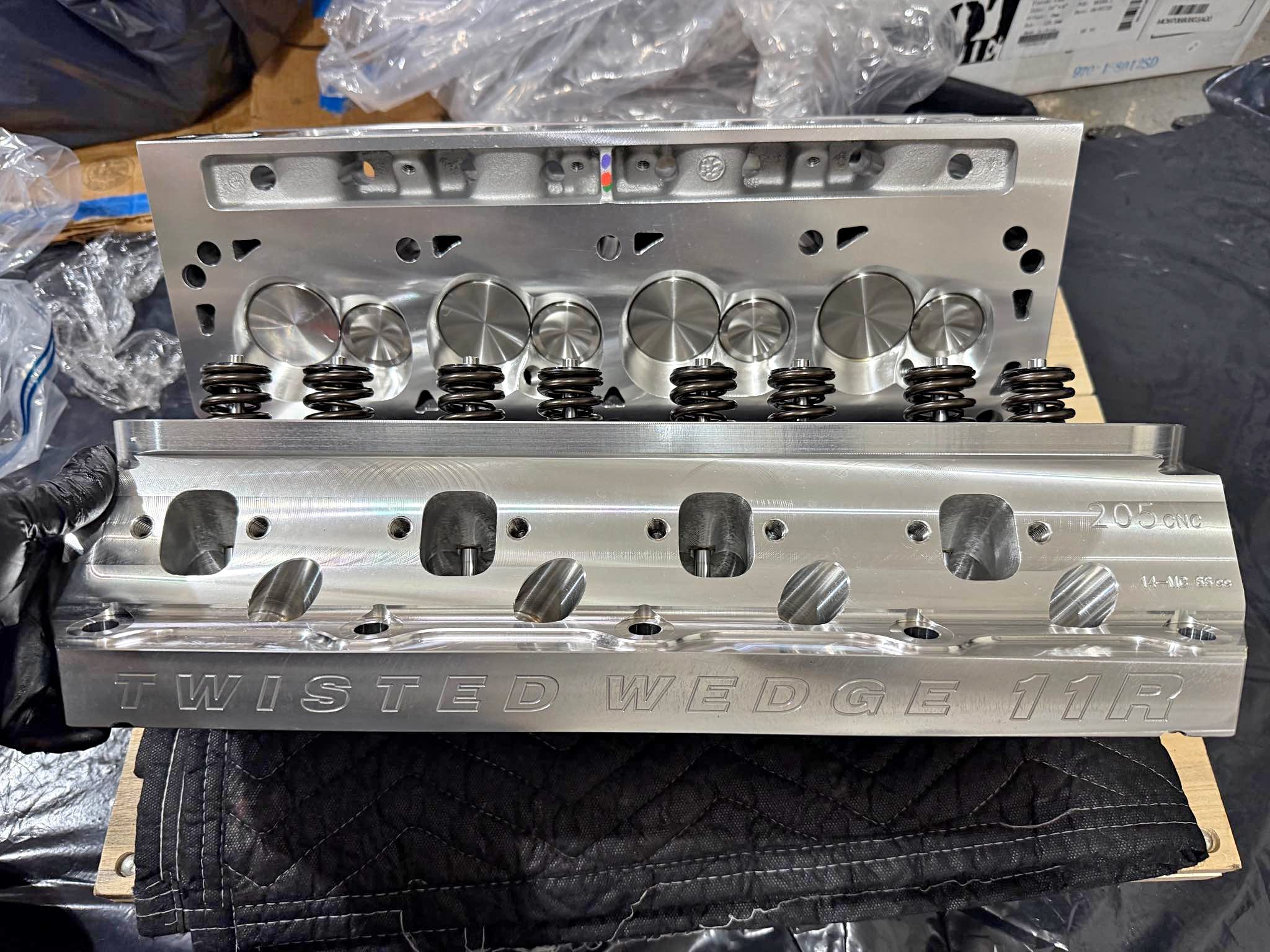Ford 302/306 Roller block 1986 - Car Engines & Engine Parts - Massillon ...