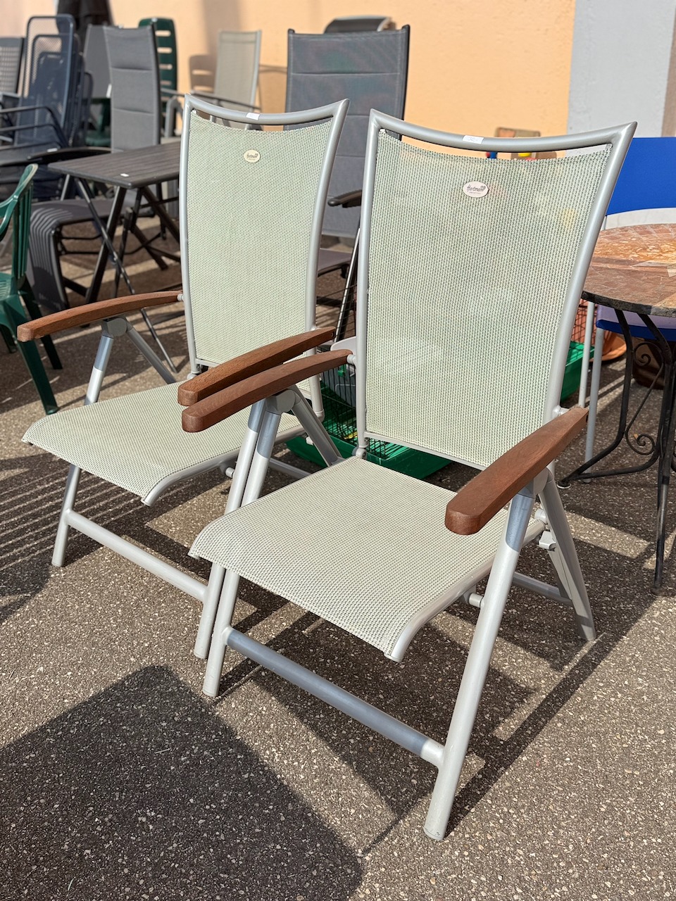 🌿 Ab morgen starten wir in die Gartenmöbel‑Saison! Im Gebrauchtwarenhaus Regensburg (Auweg 22) findet ihr ab sofort wieder viele tolle, gut erhaltene Gartenmöbel – perfekt für Balkon, Terrasse oder Ga