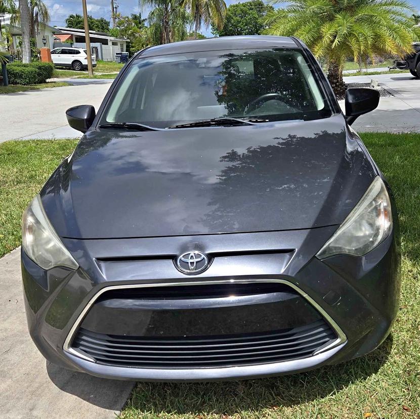Toyota Yaris Cross Front Grille Garnish (Black Chrome) | Shopee Philippines