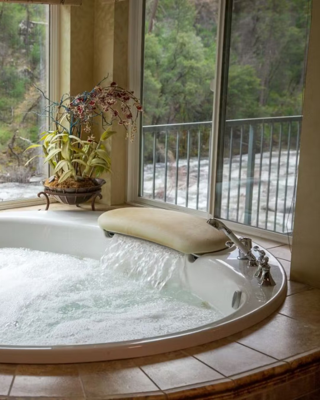 Yosemite View Lodge | El Portal CA