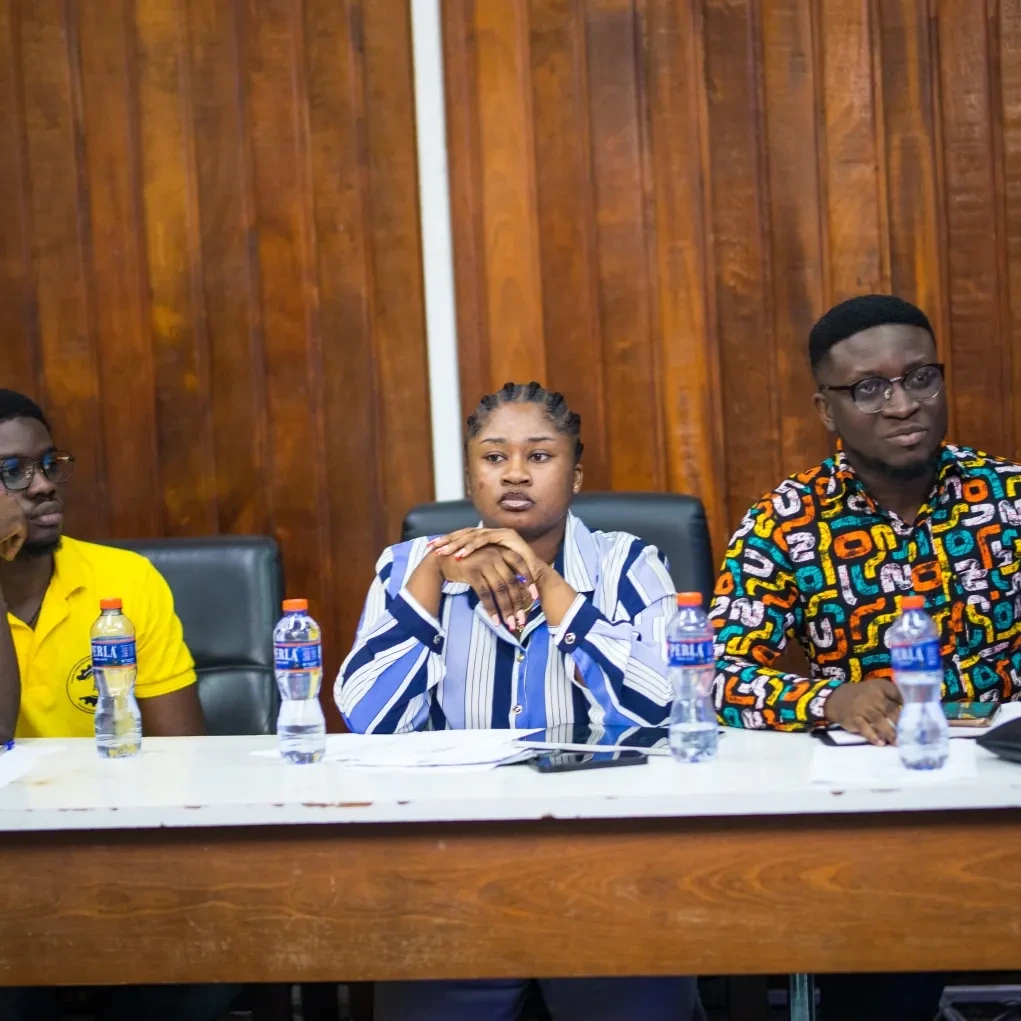 Code R | Accra